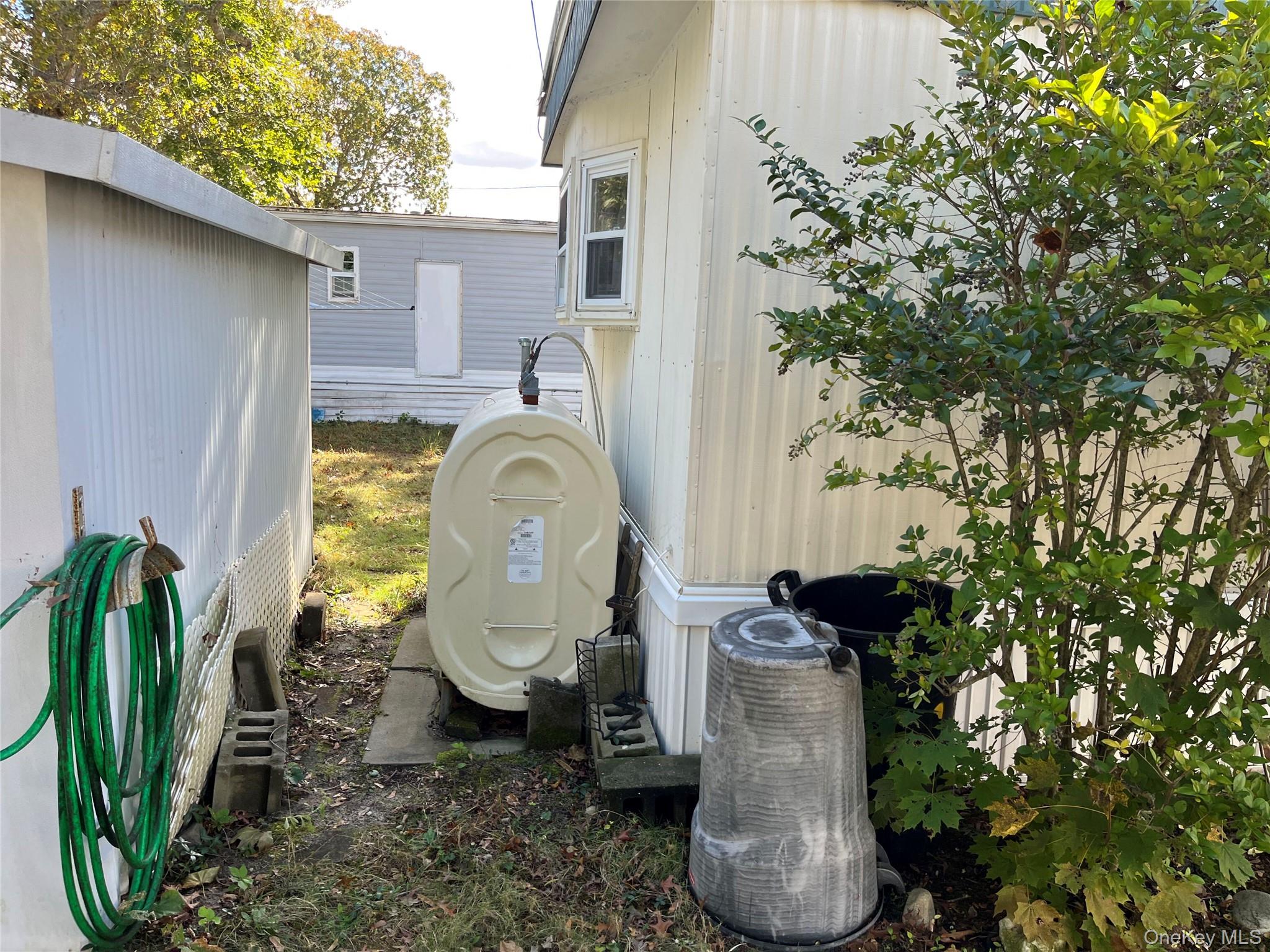 37-64 HUBBARD AVE, Riverhead, NY 11901