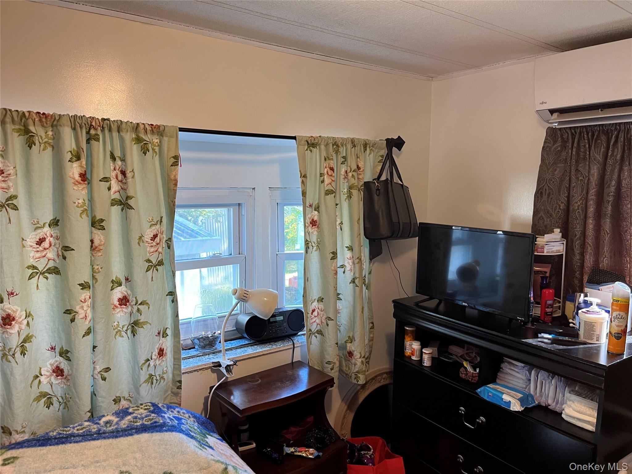 37-64 HUBBARD AVE, Riverhead, NY 11901