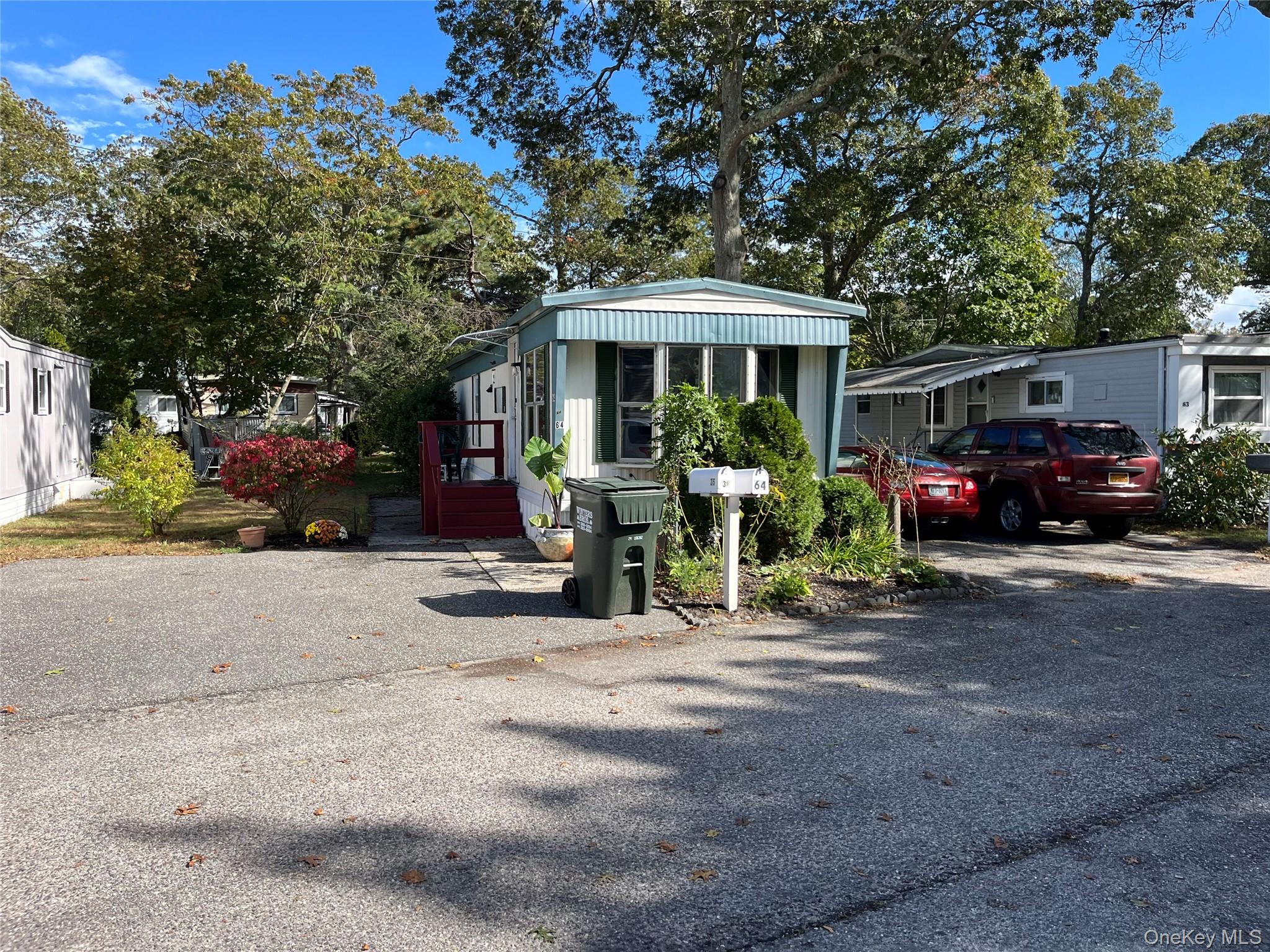 37-64 HUBBARD AVE, Riverhead, NY 11901