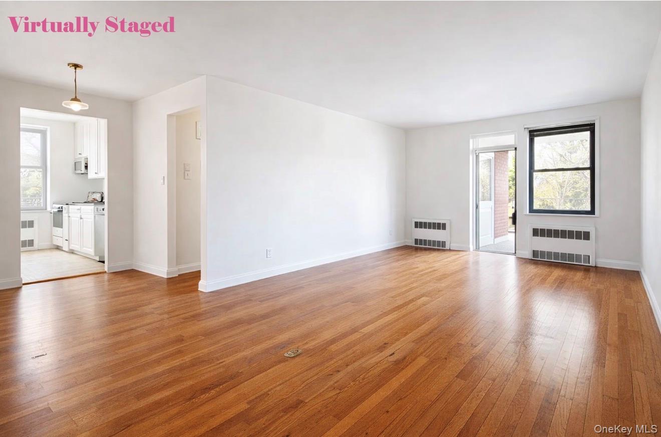 14105 Northern Blvd # 3E, Flushing, NY 11354