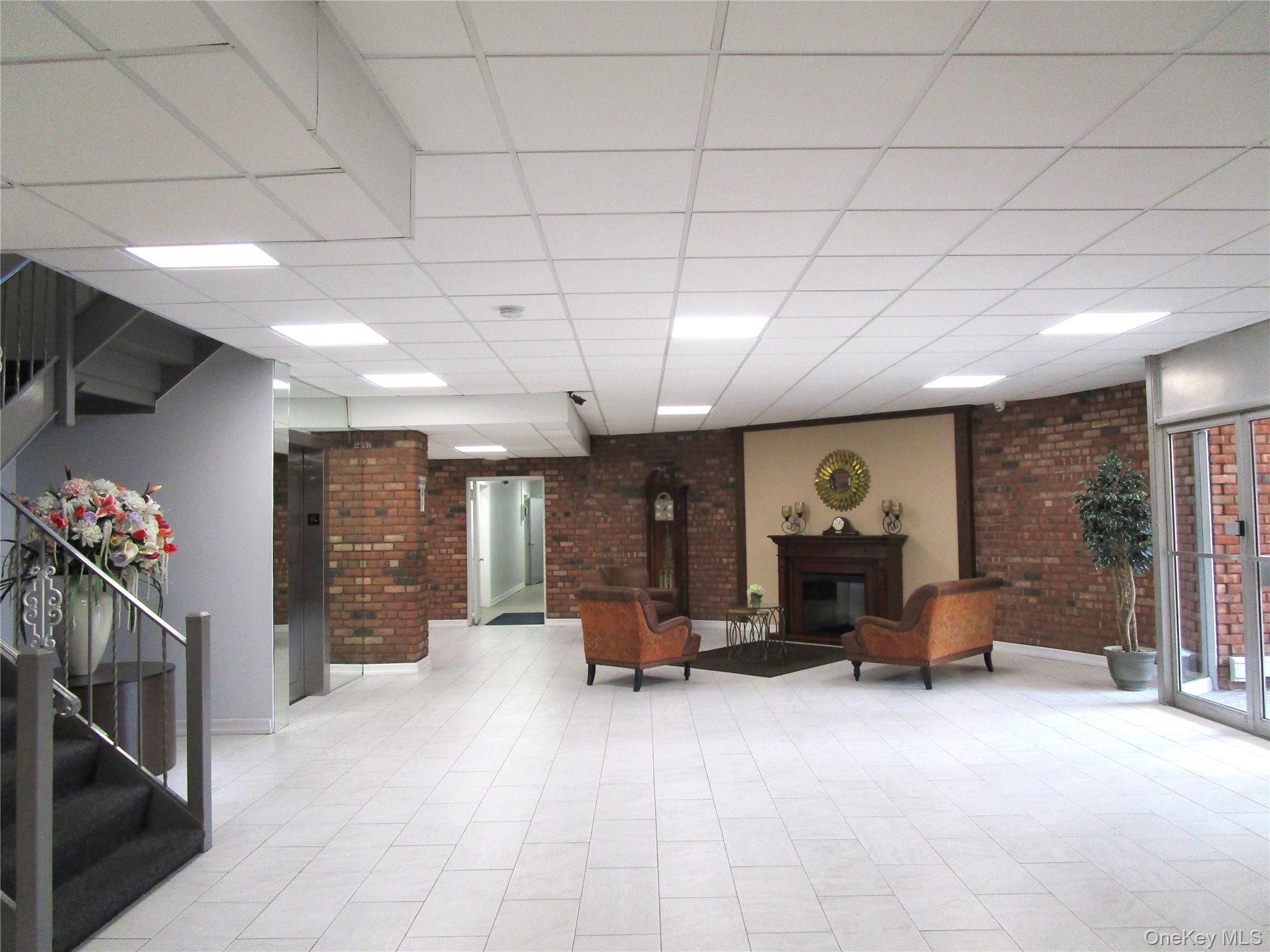 75 Noble Street # 126, Lynbrook, NY 11563