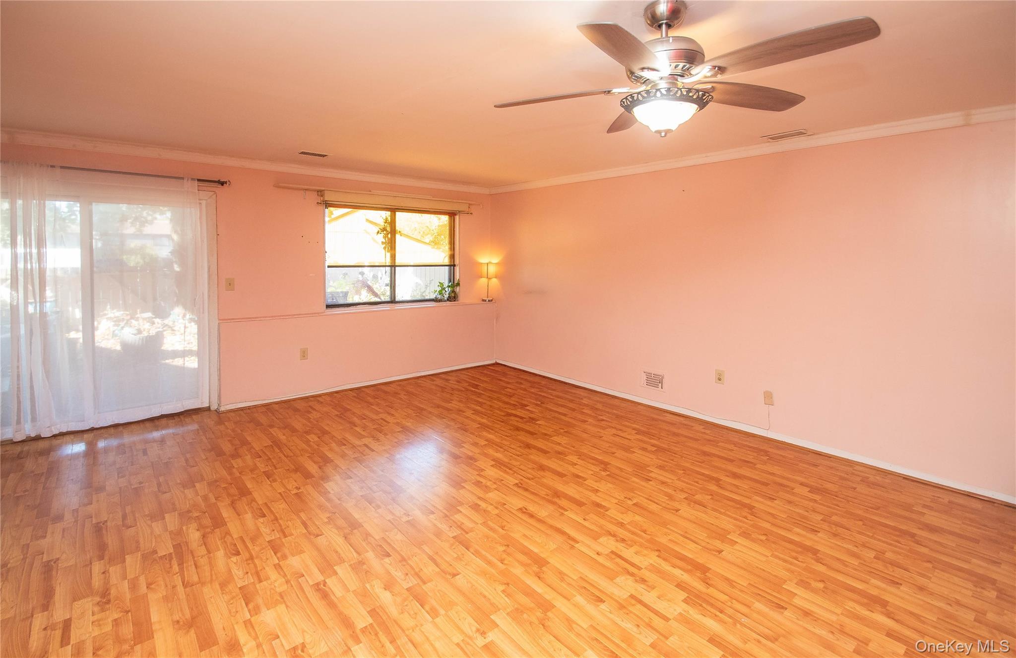 1807 Holly Walk, Poughkeepsie, NY 12603