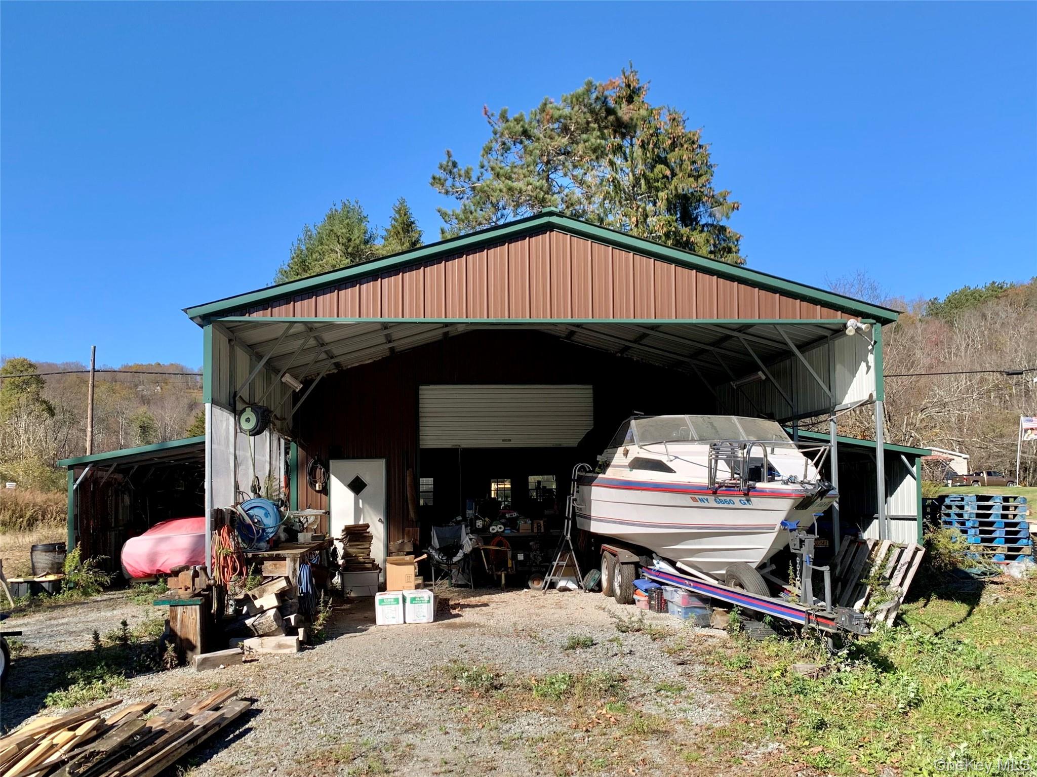 13 Grooville Road, Livingston Manor, NY 12758