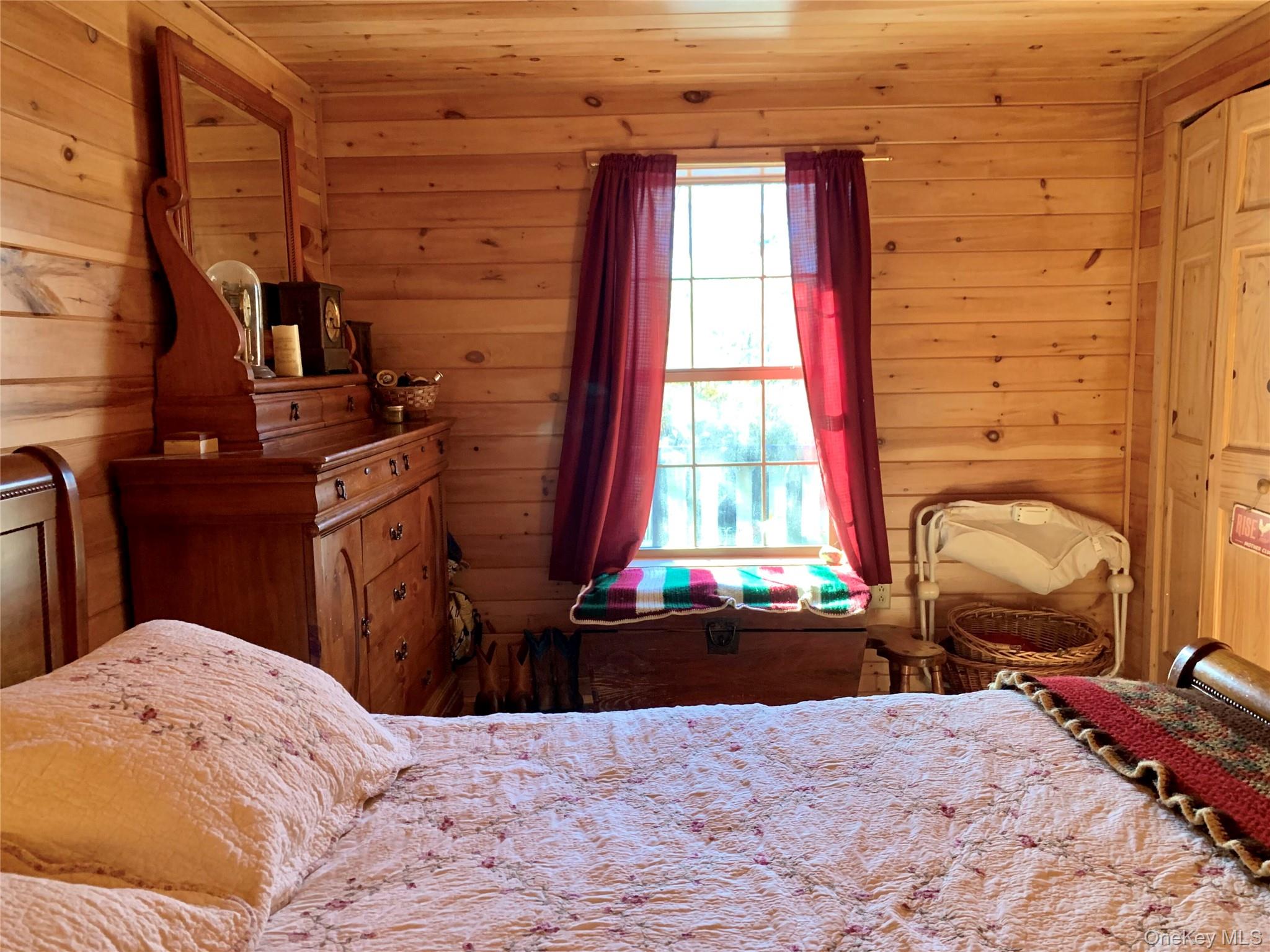 13 Grooville Road, Livingston Manor, NY 12758