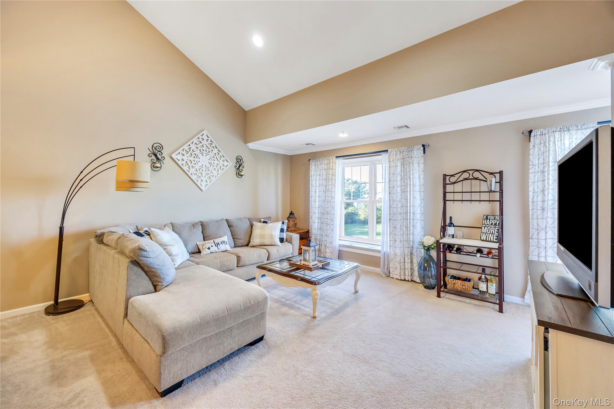 100 Weatherby Lane # 100, Central Islip, NY 11722