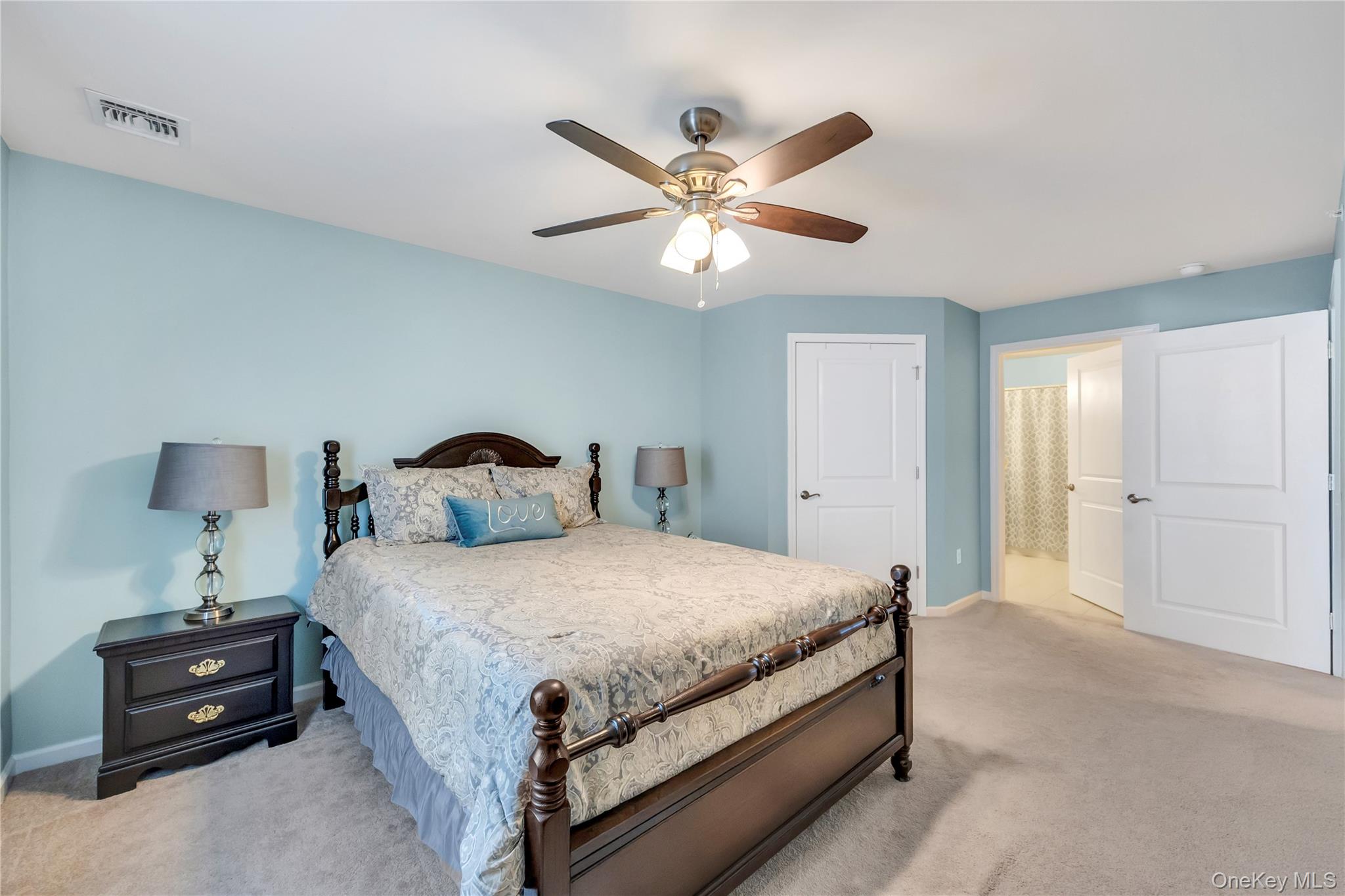 100 Weatherby Lane # 100, Central Islip, NY 11722