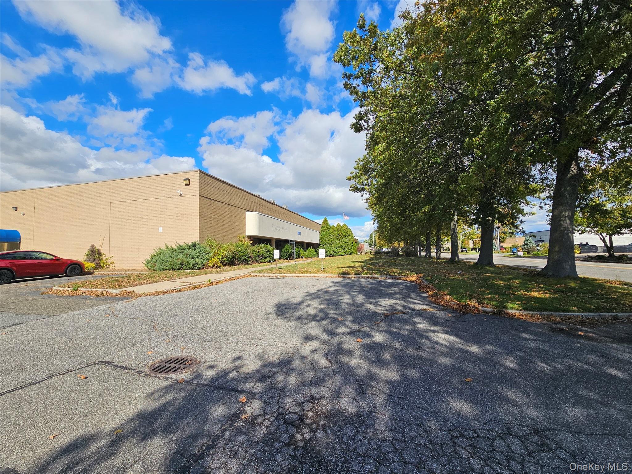 200 Knickerbocker Avenue, Bohemia, NY 11716