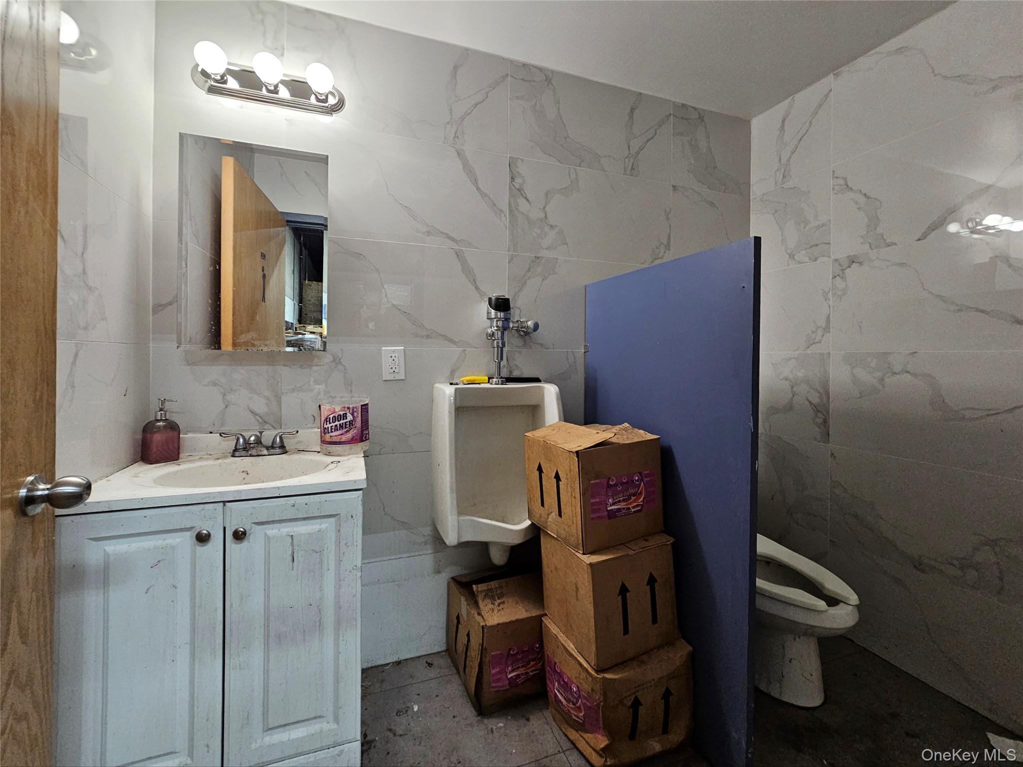 200 Knickerbocker Avenue, Bohemia, NY 11716