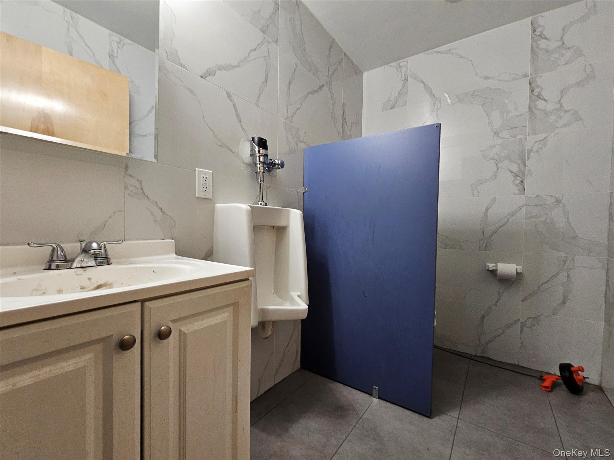 200 Knickerbocker Avenue, Bohemia, NY 11716