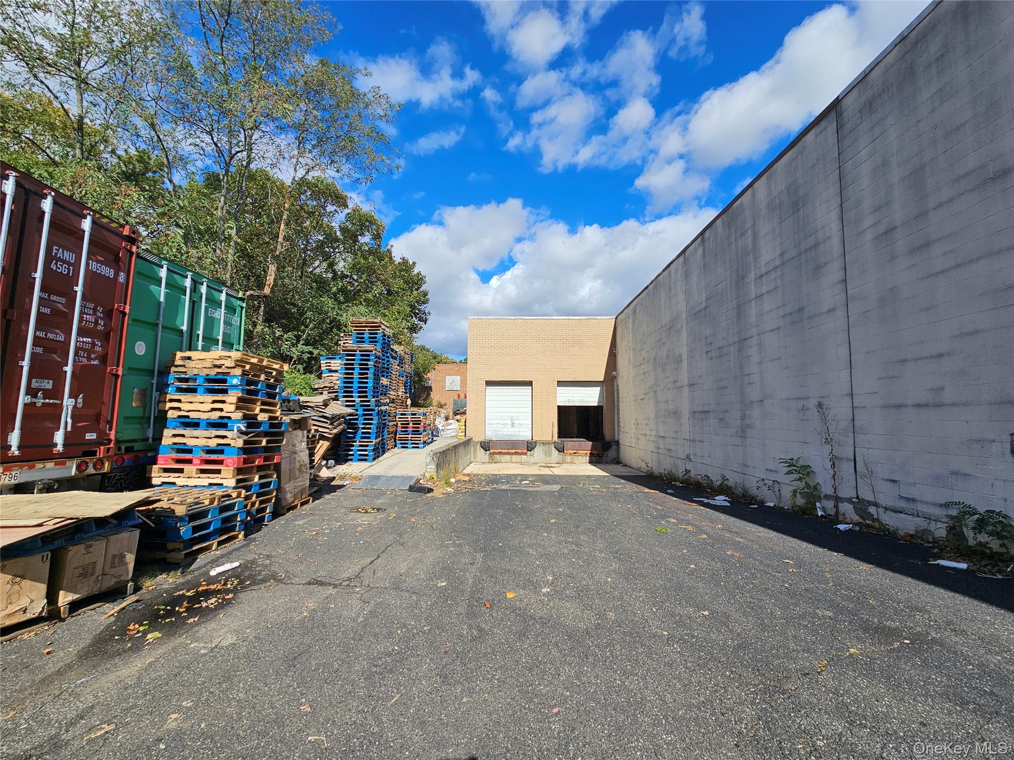 200 Knickerbocker Avenue, Bohemia, NY 11716