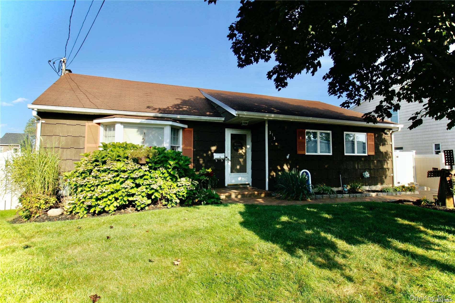 313 West Drive, Copiague, NY 11726