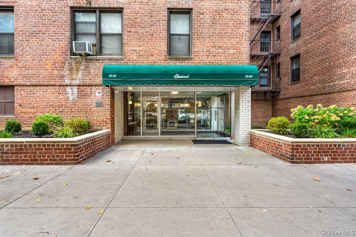33-26 92 Street # 5W, Jackson Heights, NY 11372