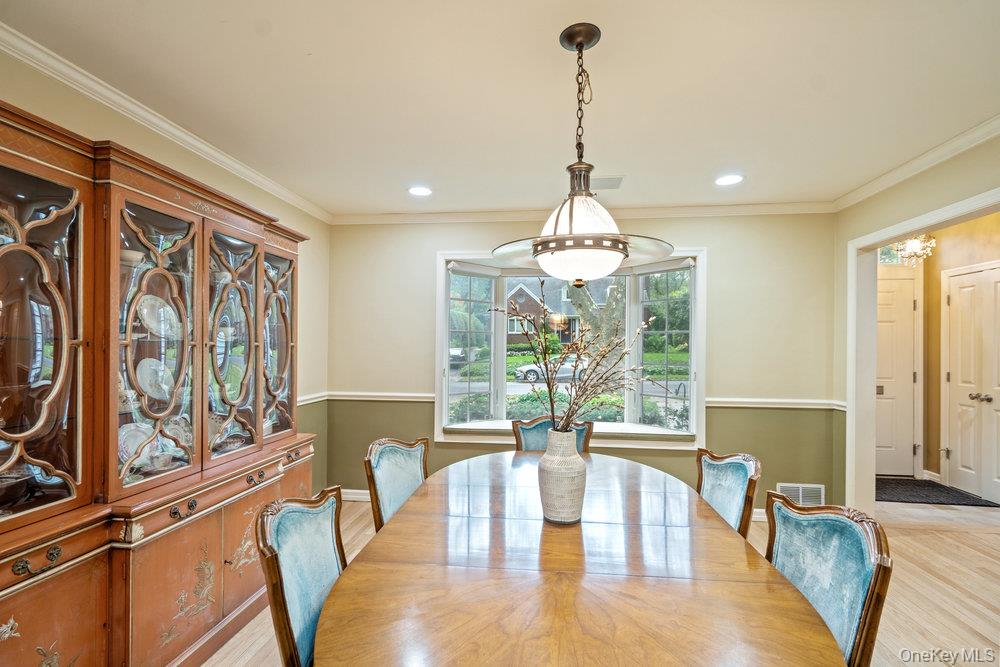 12 Chester Drive, Great Neck, NY 11021