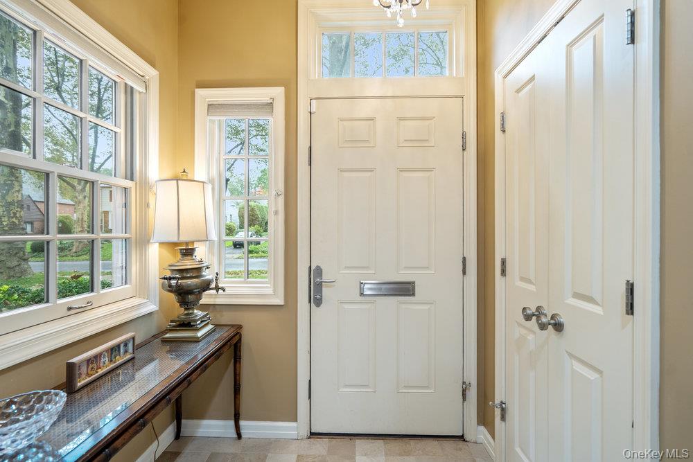 12 Chester Drive, Great Neck, NY 11021