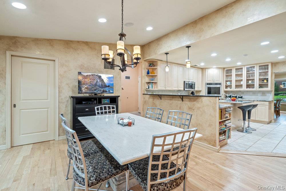 12 Chester Drive, Great Neck, NY 11021