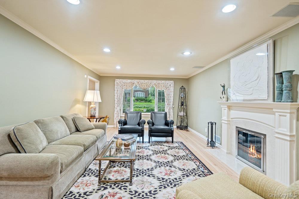 12 Chester Drive, Great Neck, NY 11021