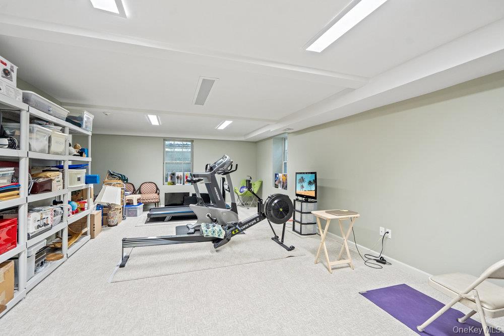 12 Chester Drive, Great Neck, NY 11021