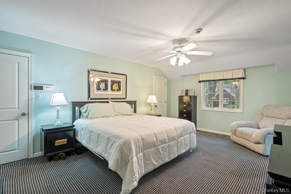 12 Chester Drive, Great Neck, NY 11021