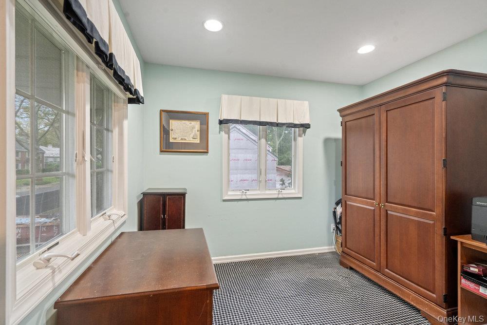 12 Chester Drive, Great Neck, NY 11021