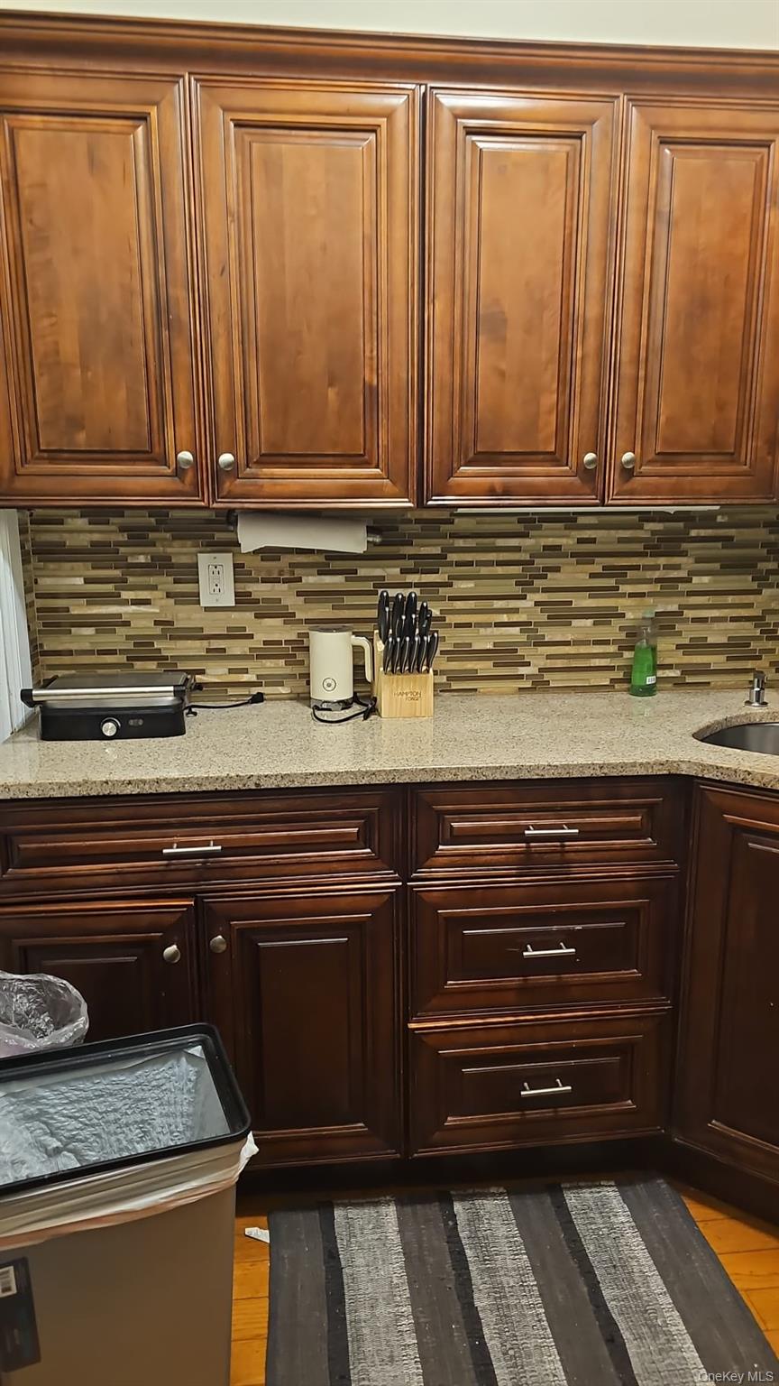 40 Chestnut Street, Brooklyn, NY 11208