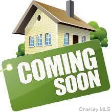 6 Grand Haven Court, Commack, NY 11725