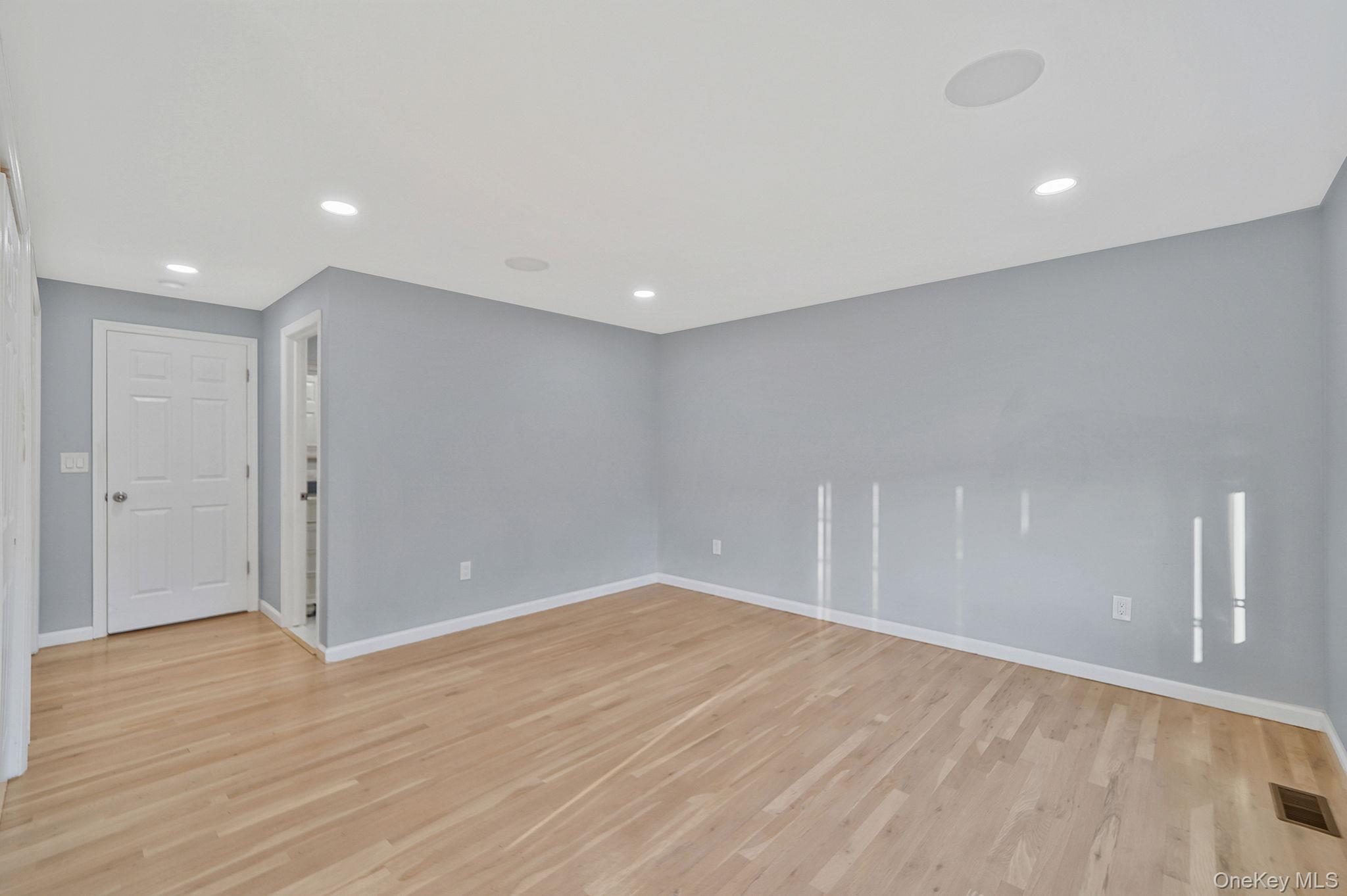 20 Pell Avenue, North Babylon, NY 11703