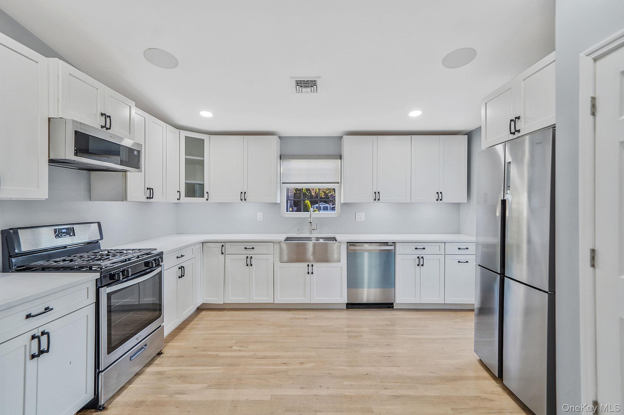 20 Pell Avenue, North Babylon, NY 11703