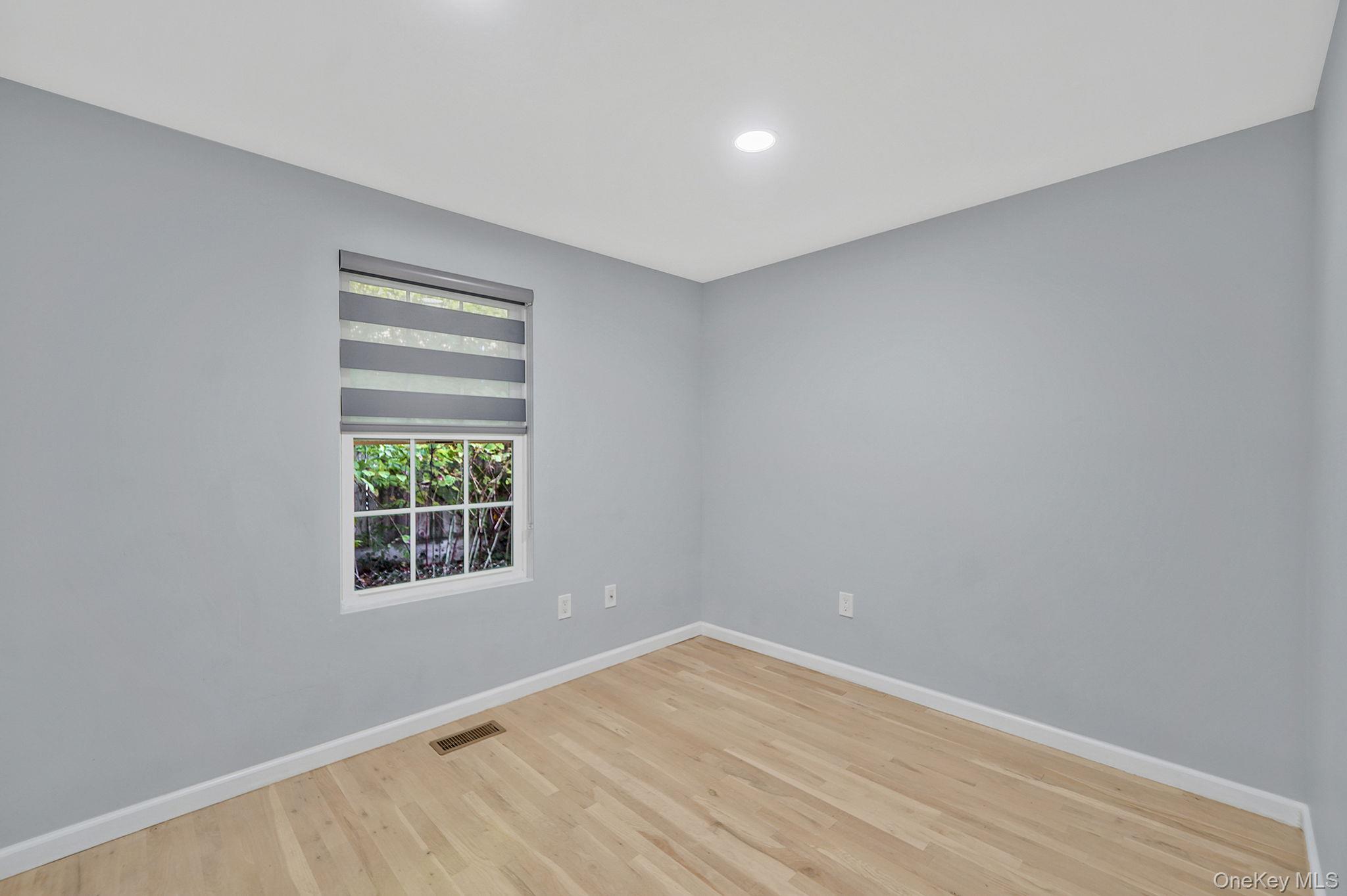 20 Pell Avenue, North Babylon, NY 11703