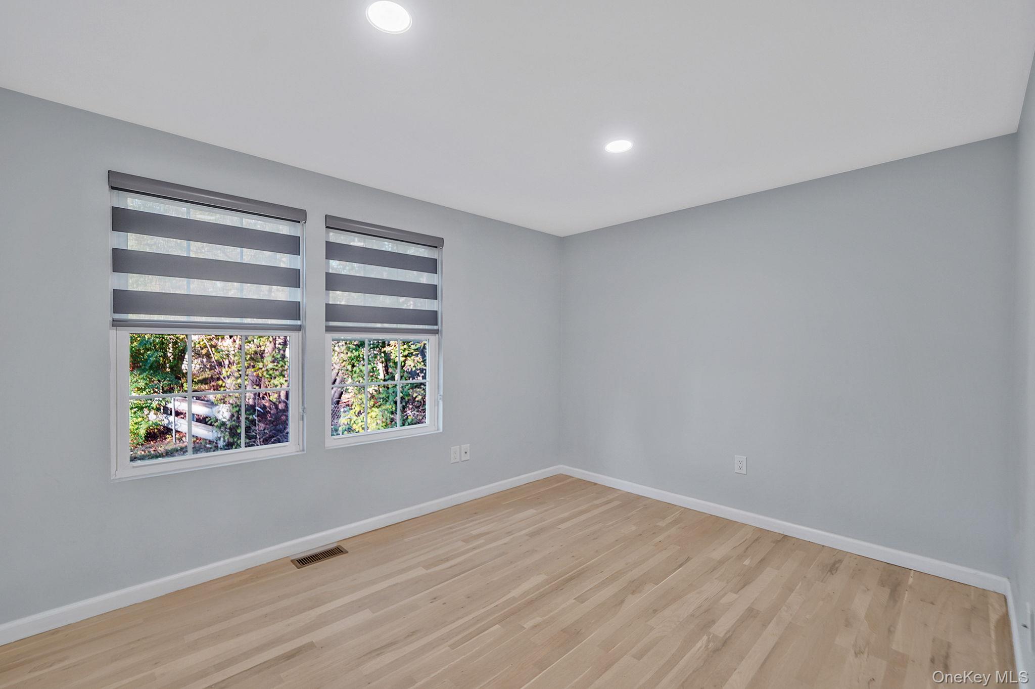 20 Pell Avenue, North Babylon, NY 11703