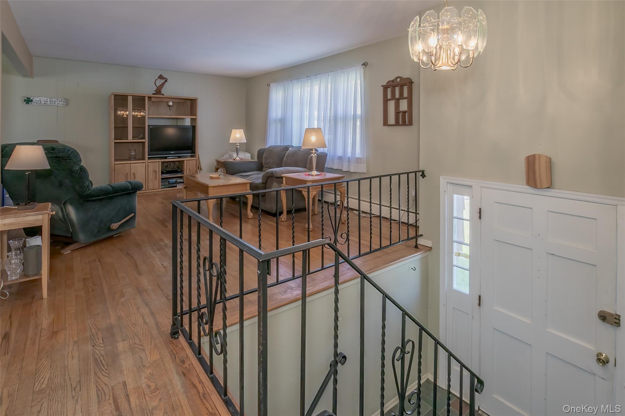 16 Mari Road, Chester, NY 10918