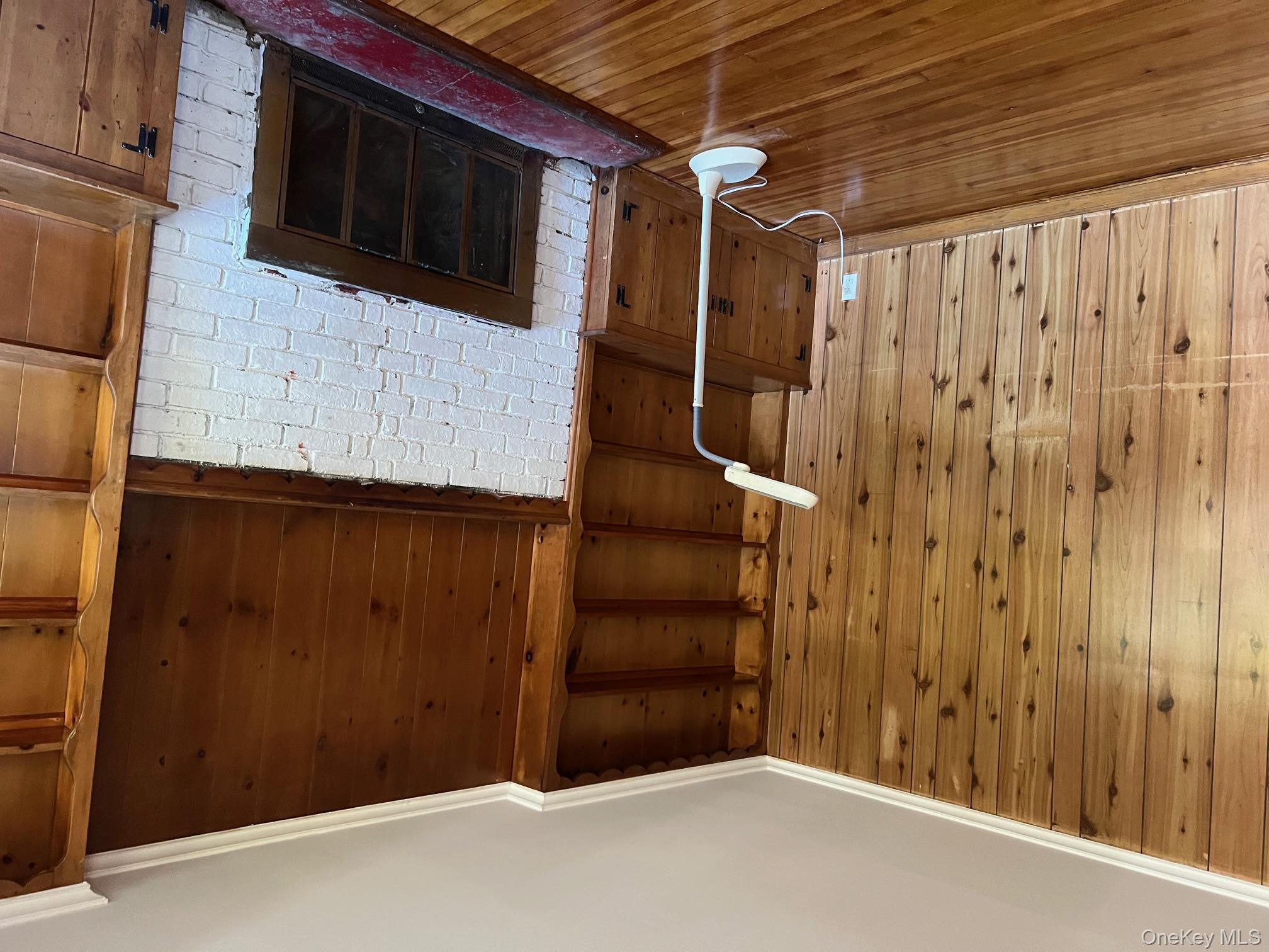 19 Maple Avenue, Stony Brook, NY 11790