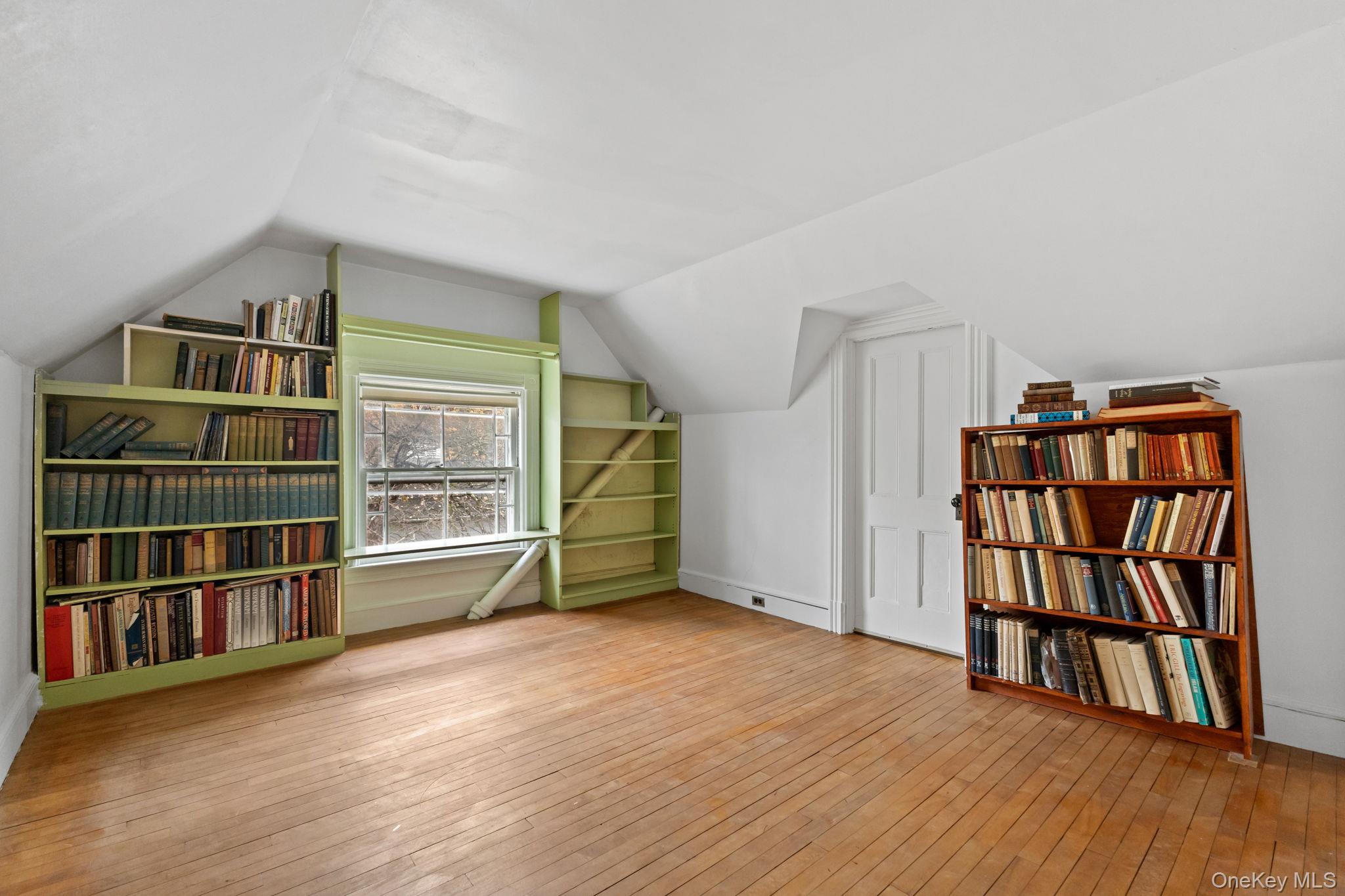 83 Hillside Avenue, Mount Kisco, NY 10549