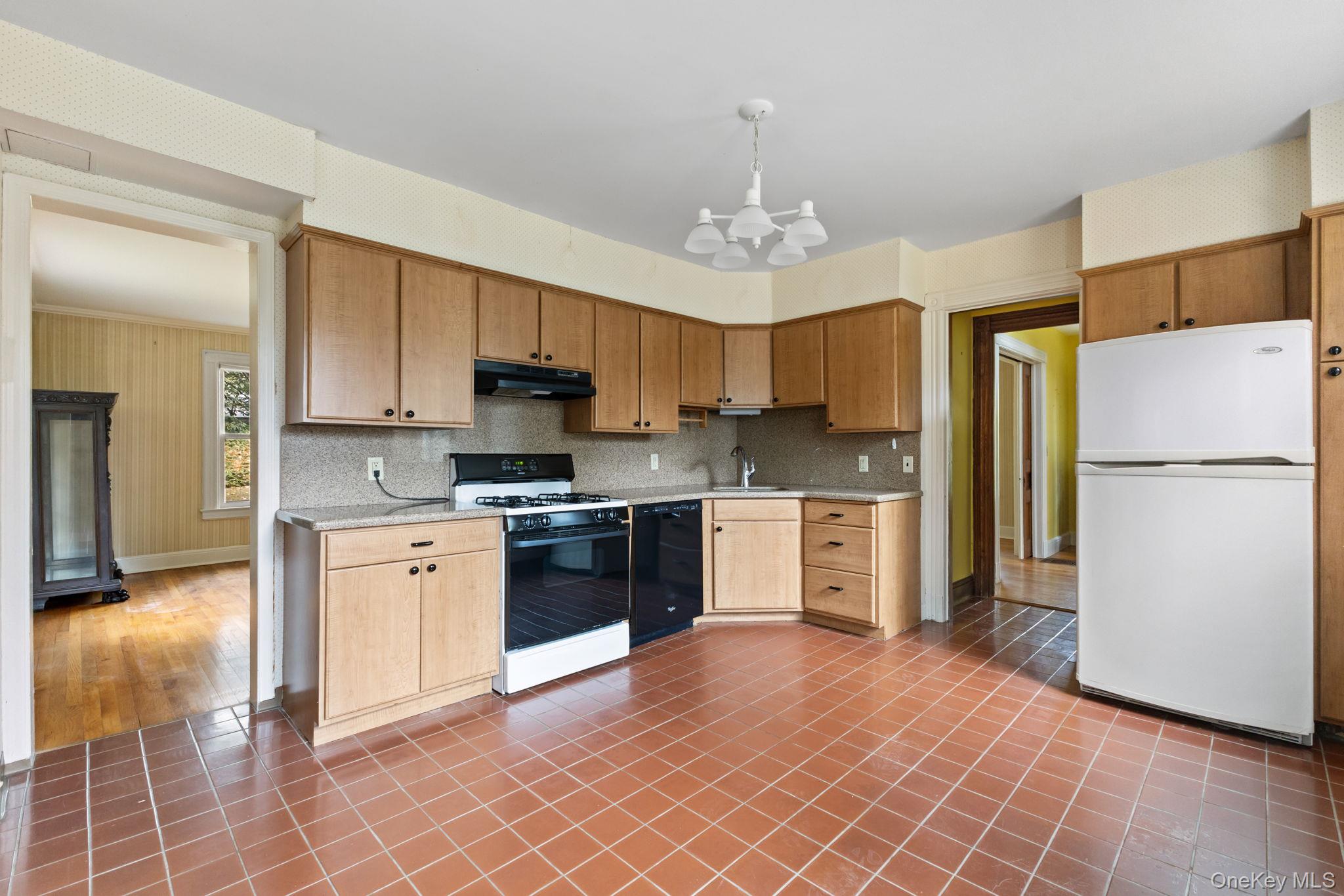 83 Hillside Avenue, Mount Kisco, NY 10549