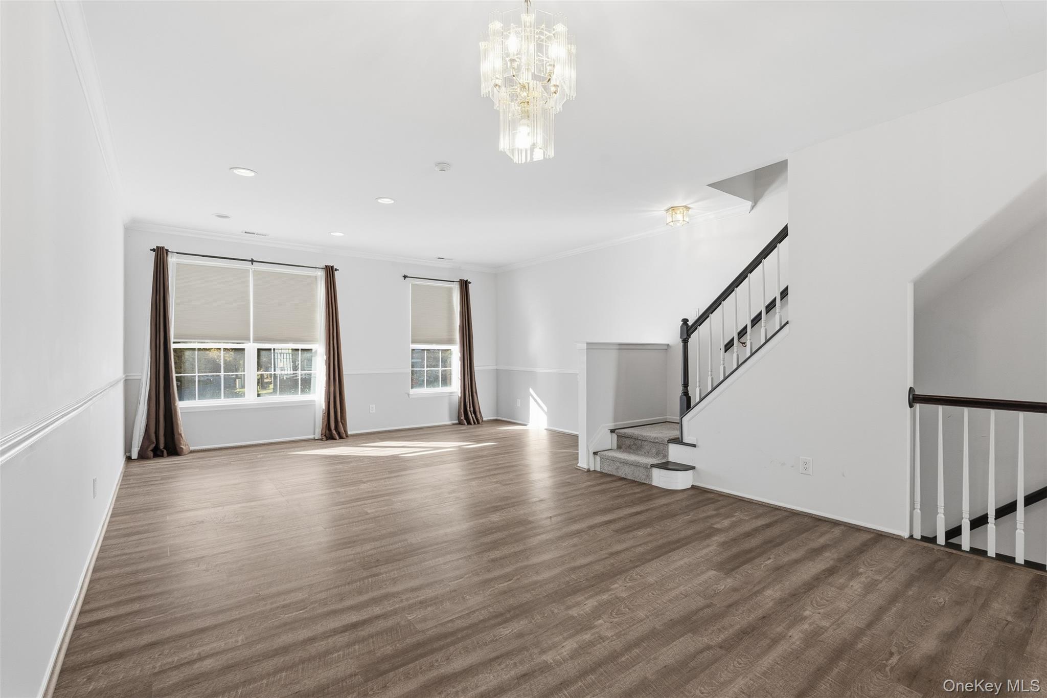 16 Autumn Drive, Nanuet, NY 10954