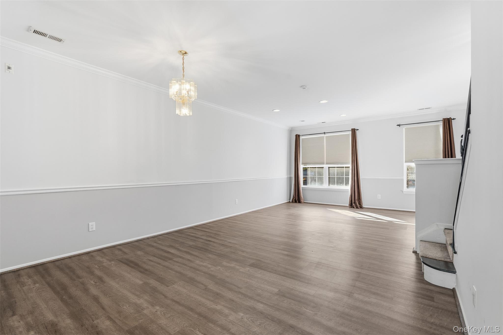 16 Autumn Drive, Nanuet, NY 10954