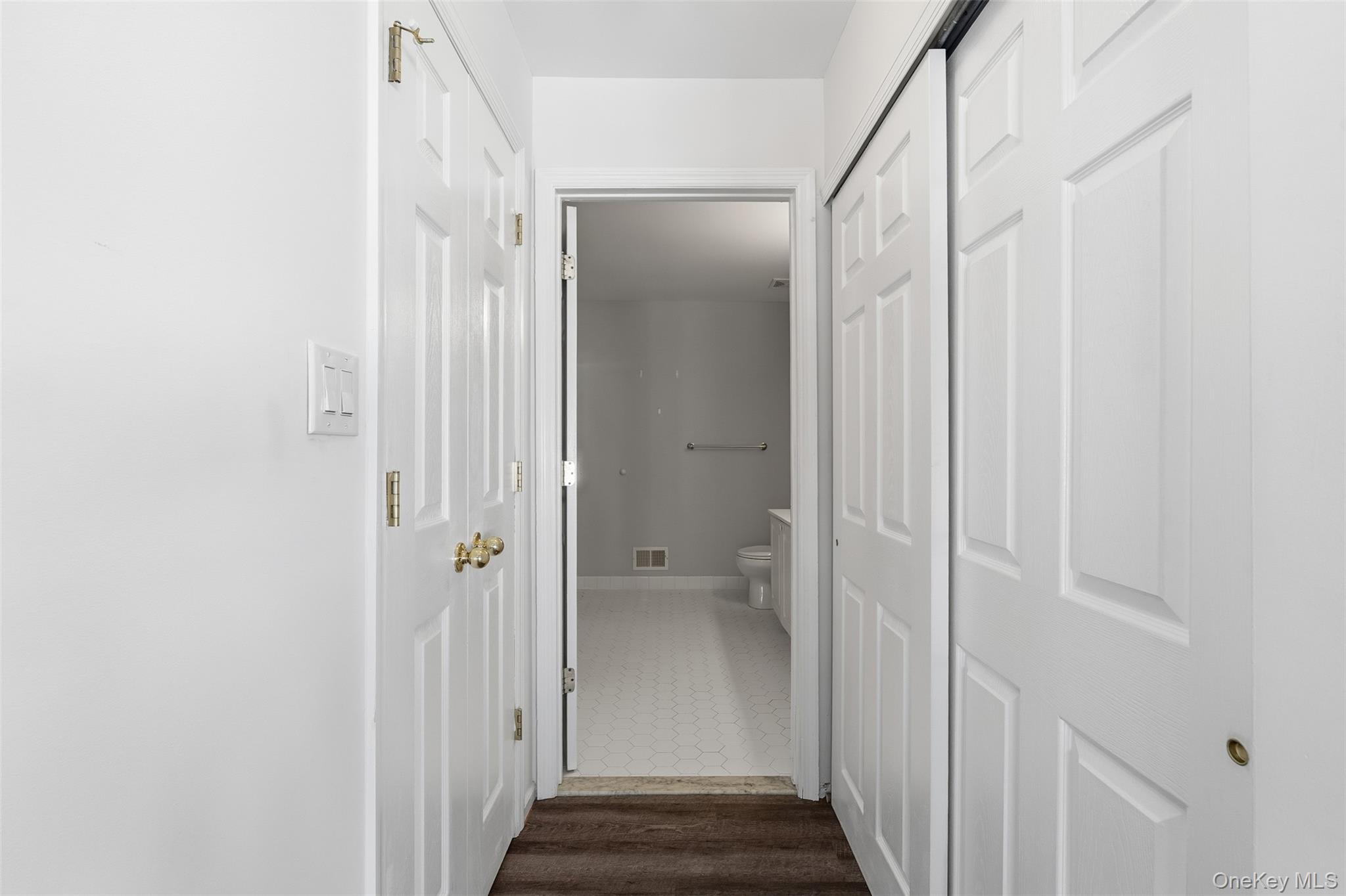 16 Autumn Drive, Nanuet, NY 10954