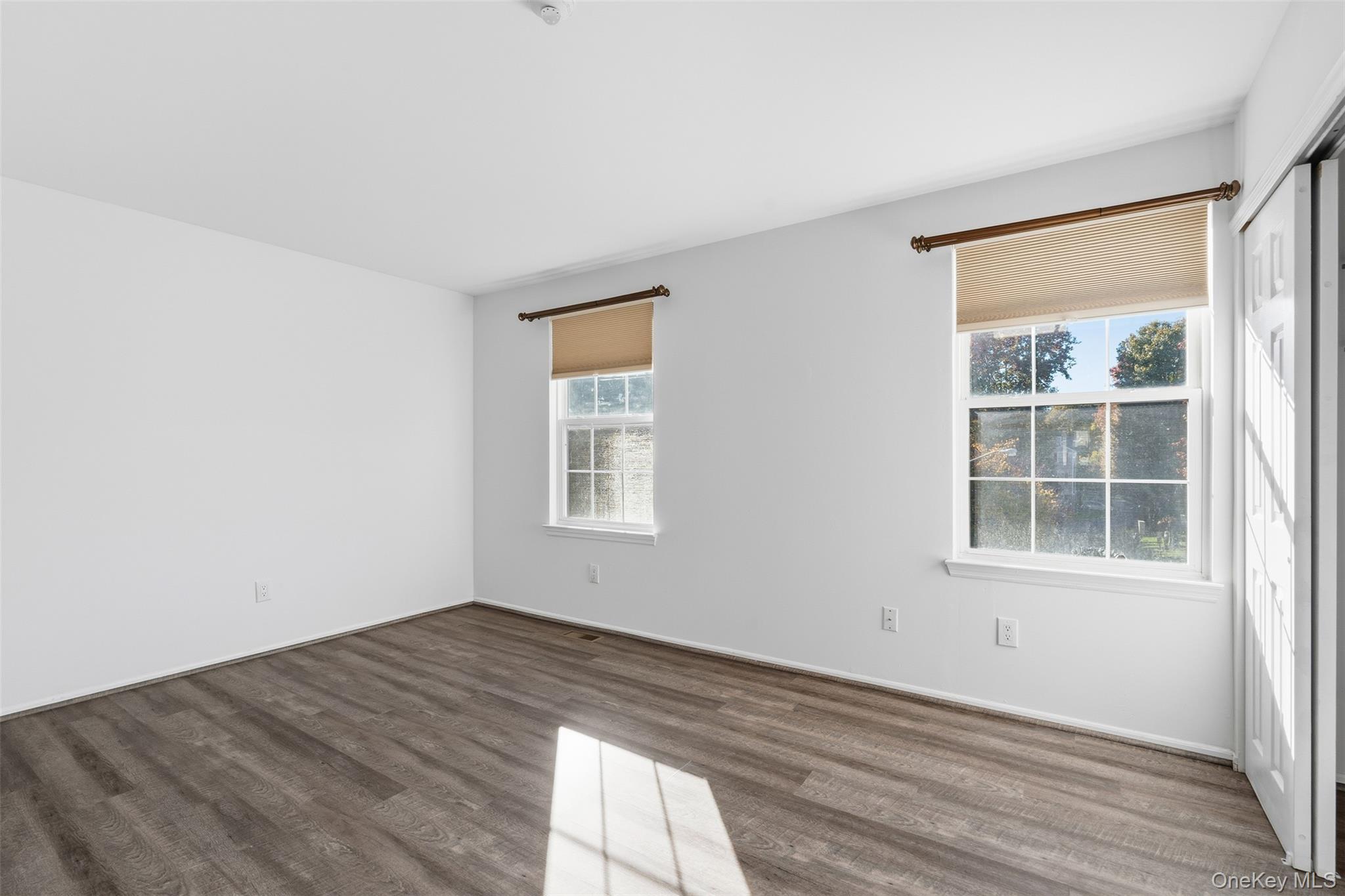 16 Autumn Drive, Nanuet, NY 10954