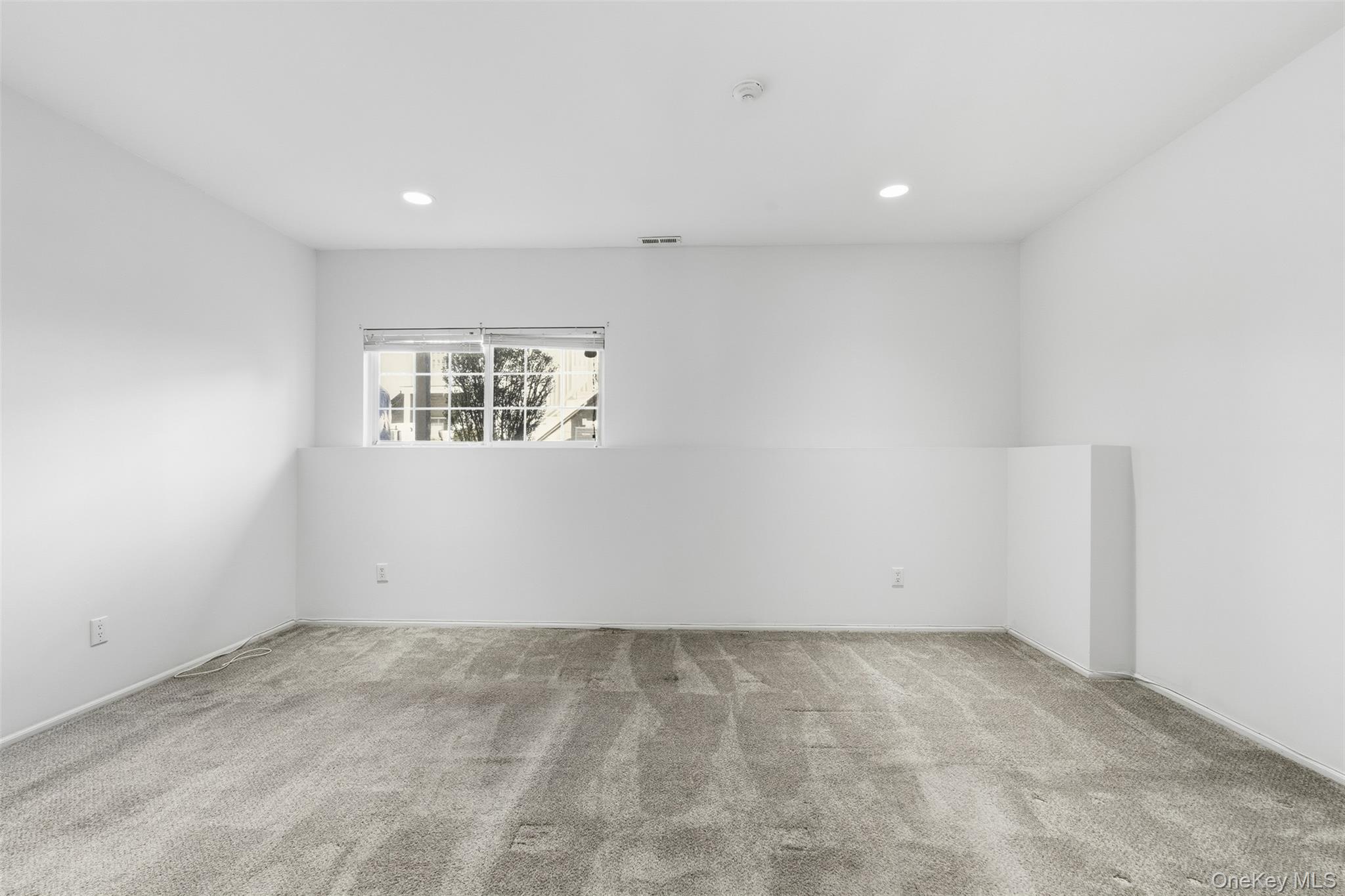 16 Autumn Drive, Nanuet, NY 10954