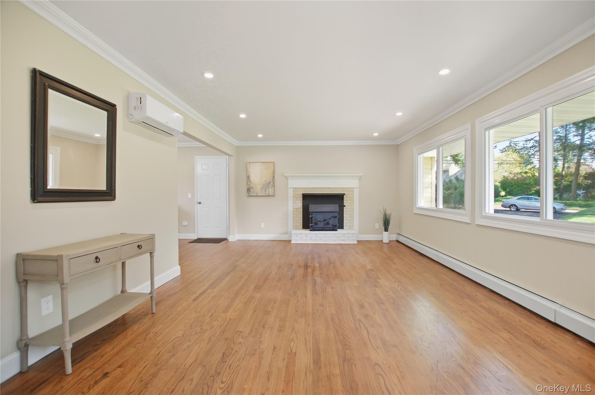 5 Ganna Lane, Huntington Station, NY 11746