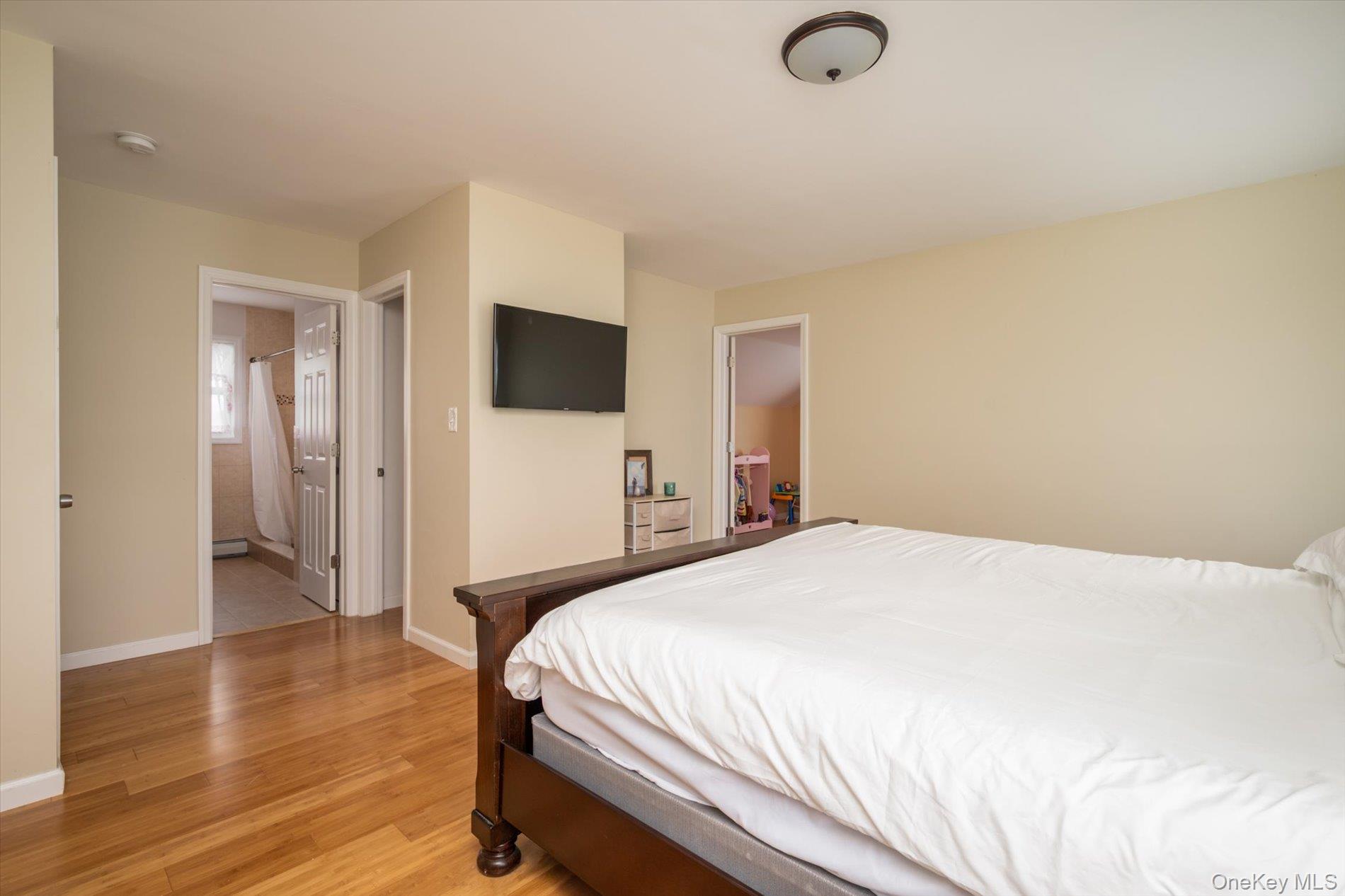 98 Hardy Lane, Westbury, NY 11590