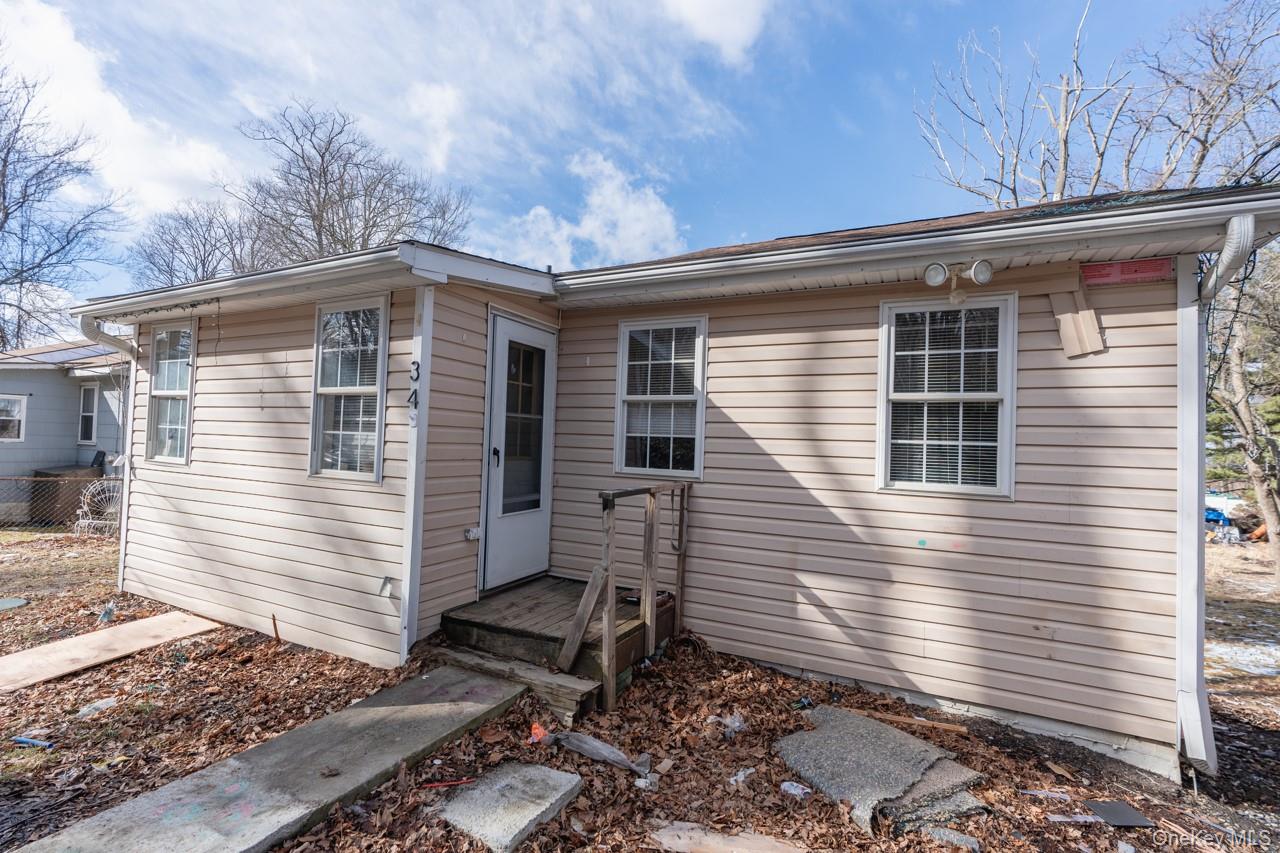 34 Laurel Trail, Monroe, NY 10950