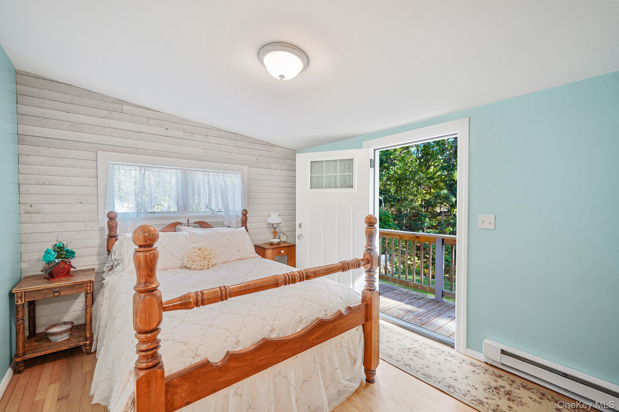 4 Wyandanch Trail, Ridge, NY 11961