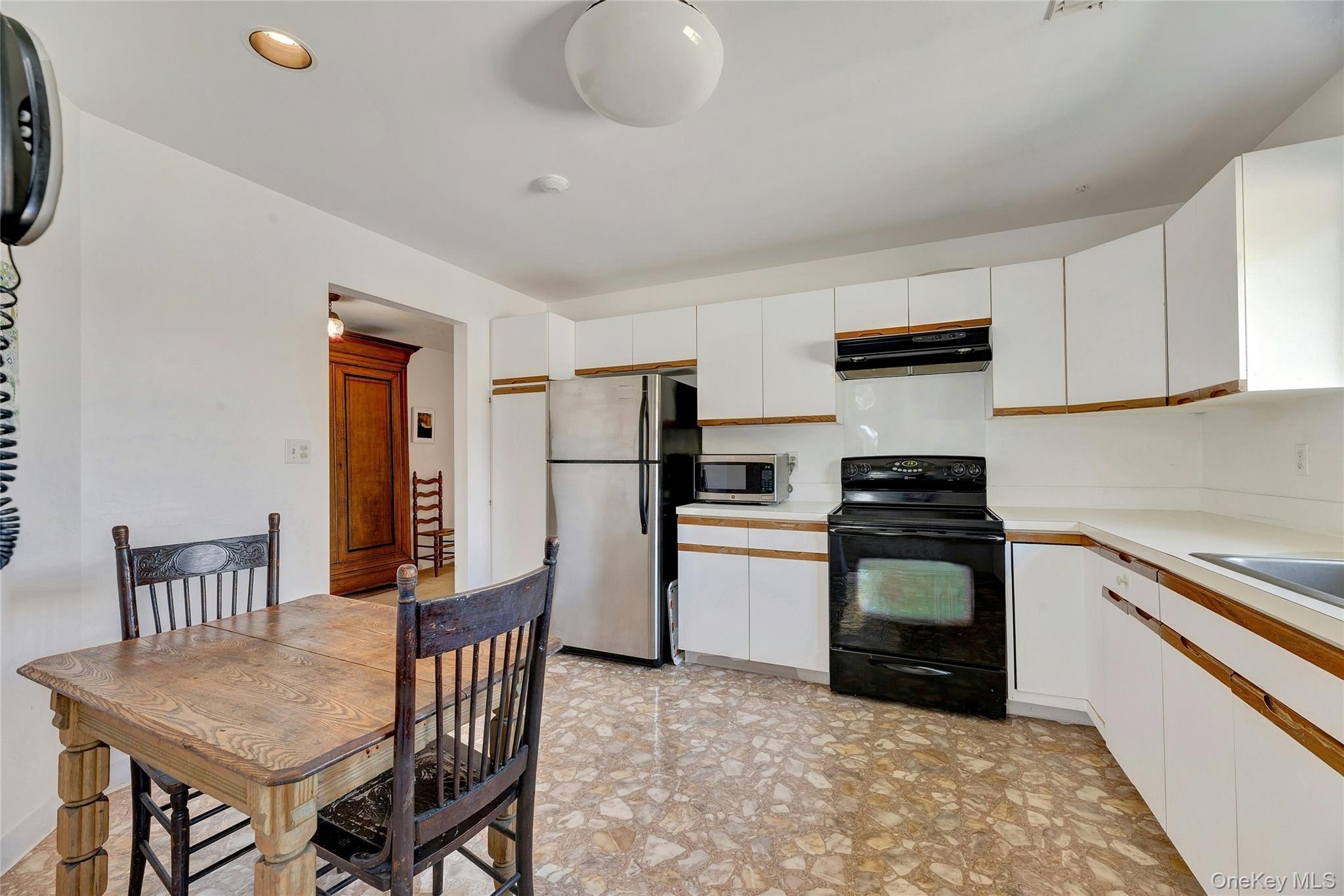 244 River Drive, Moriches, NY 11955