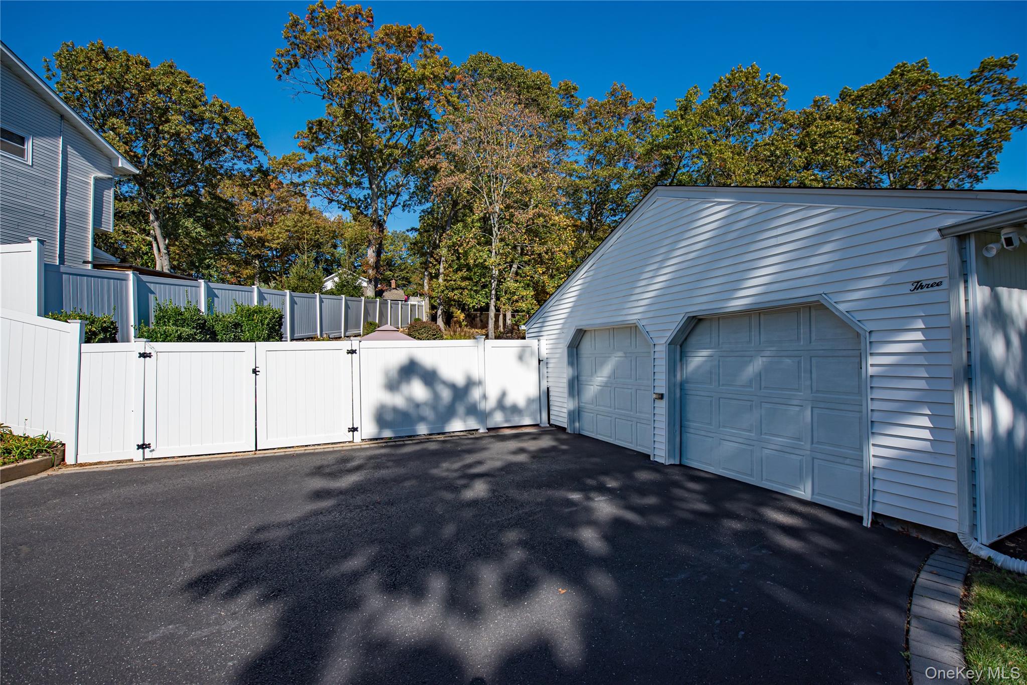 3 Walnut Road, Rocky Point, NY 11778