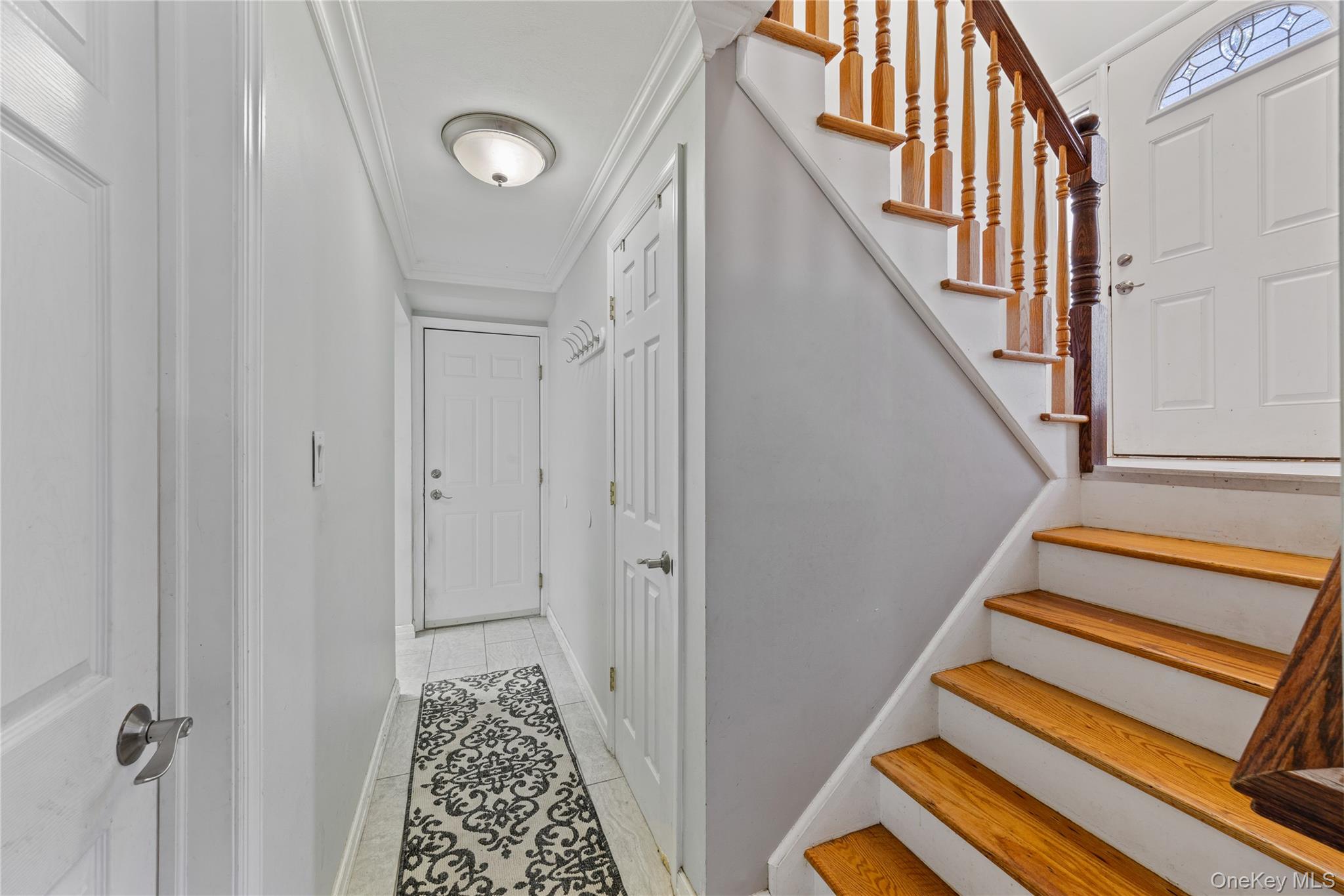 19 Apple Blossom Court, Airmont, NY 10952