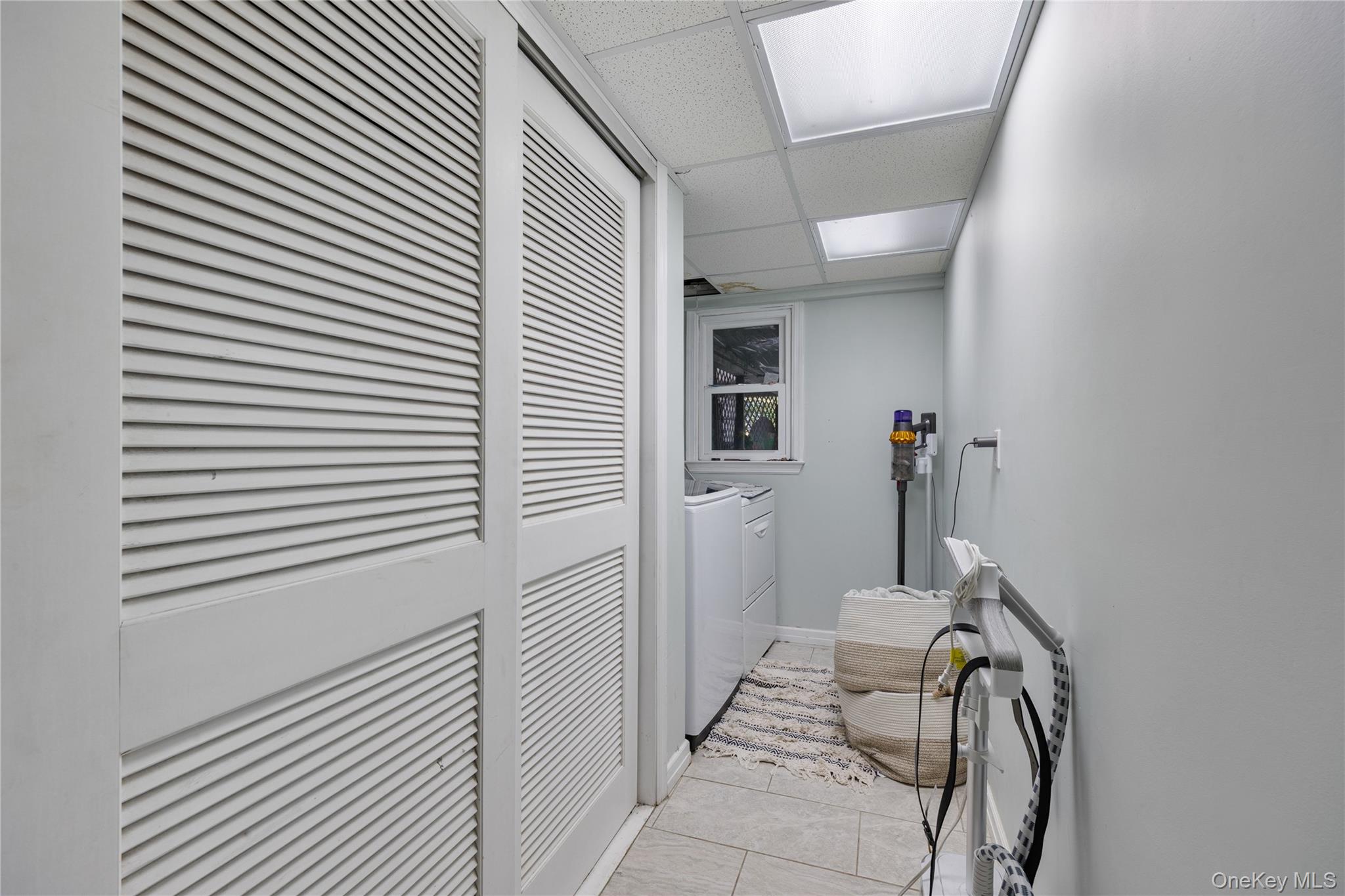 19 Apple Blossom Court, Airmont, NY 10952