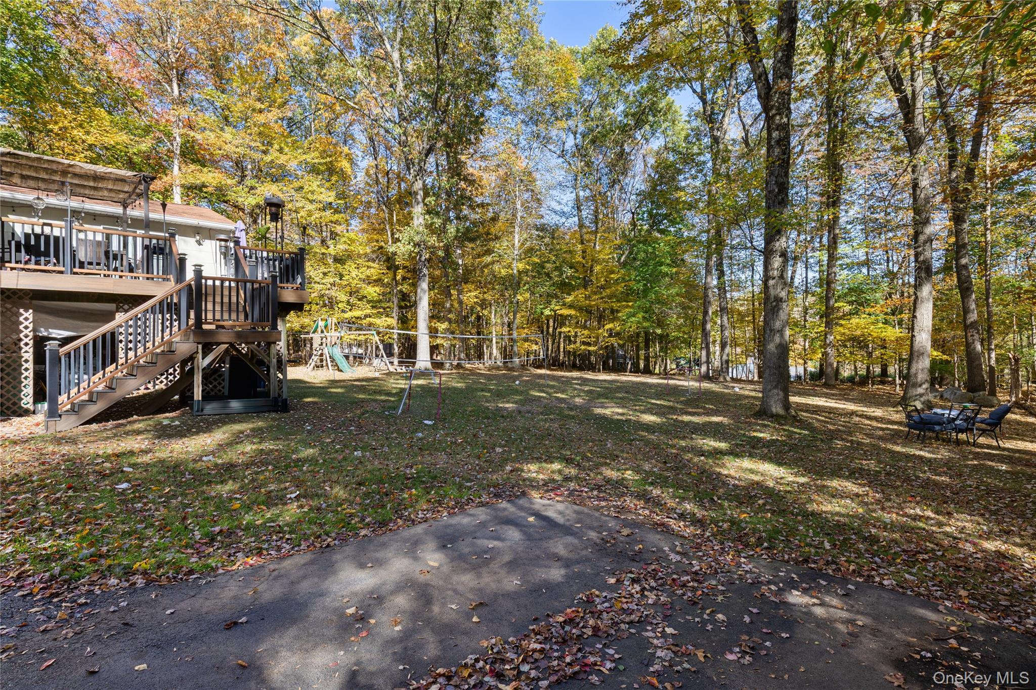 19 Apple Blossom Court, Airmont, NY 10952