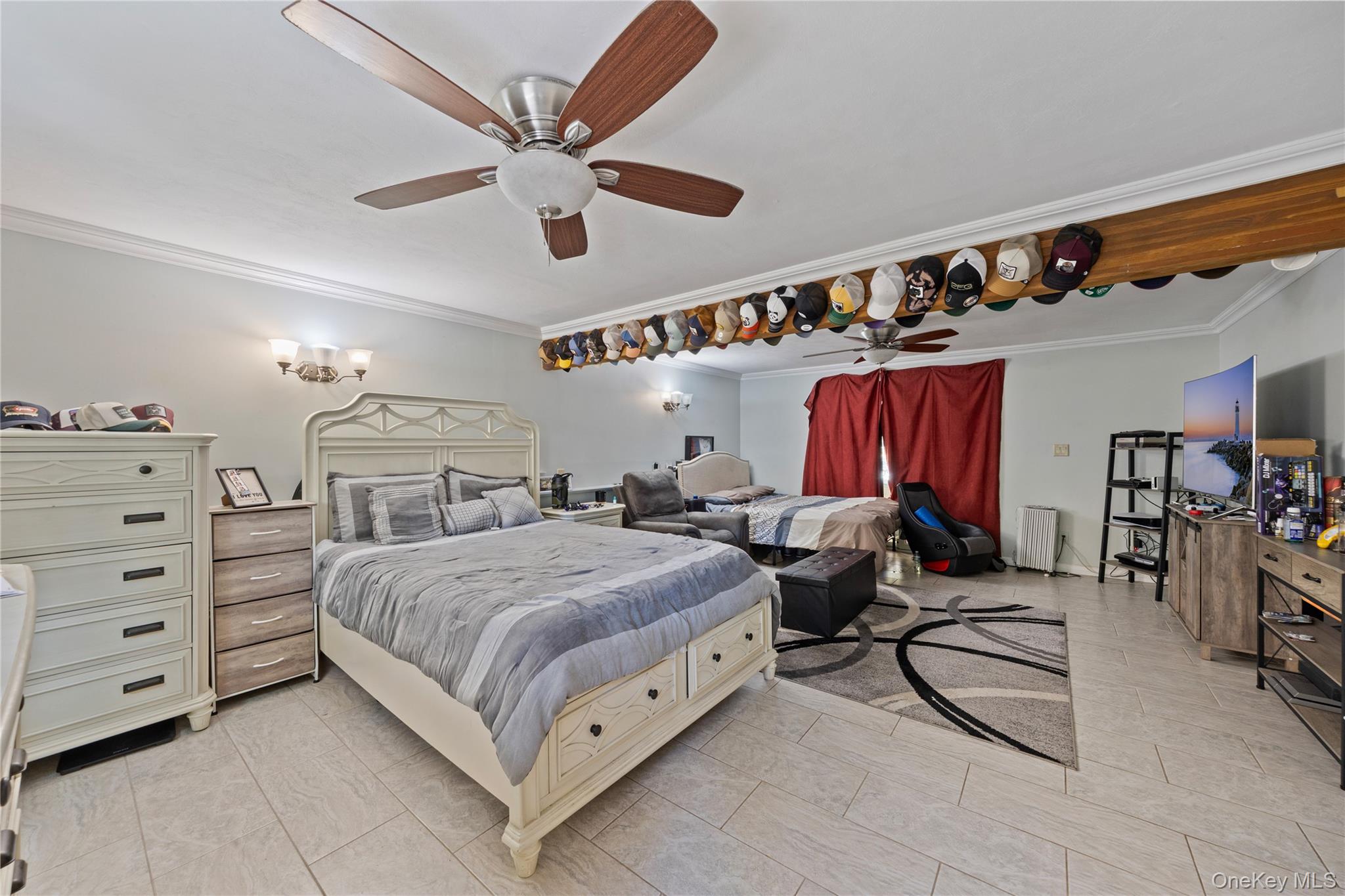 19 Apple Blossom Court, Airmont, NY 10952