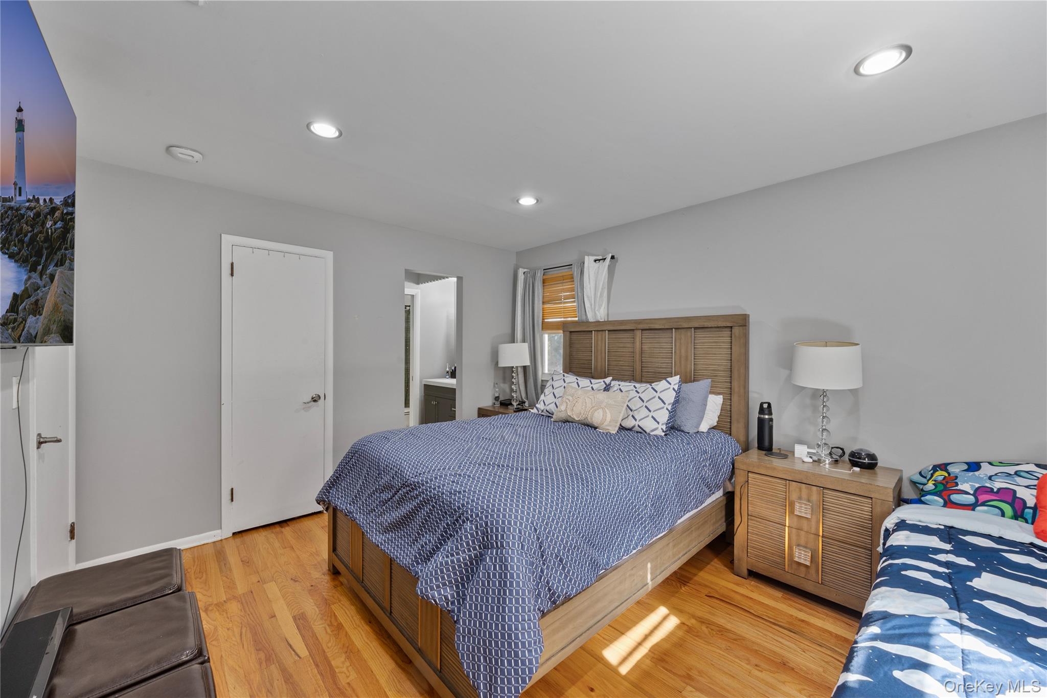 19 Apple Blossom Court, Airmont, NY 10952