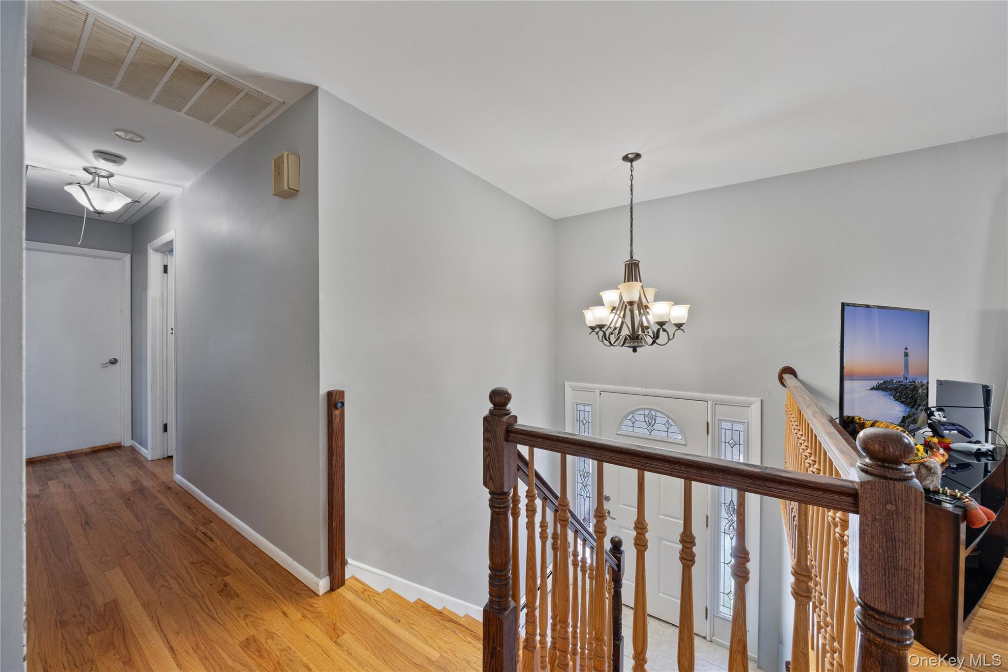 19 Apple Blossom Court, Airmont, NY 10952